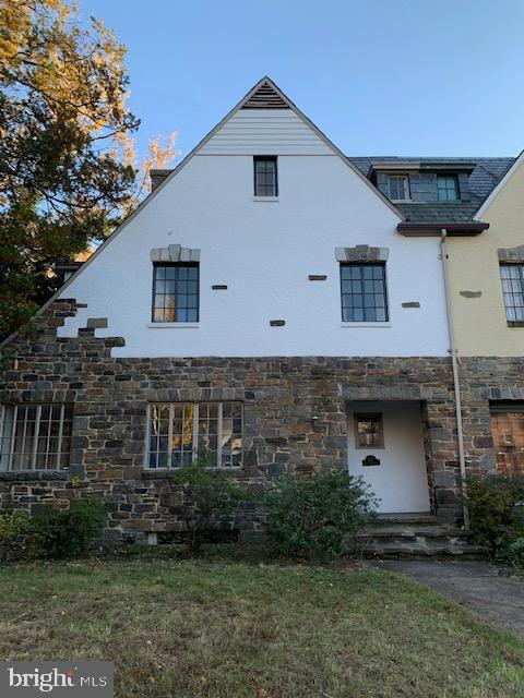 Hardwood floors and  cozy fireplace  come with this spacious semi-detached home . Updated baths , deck and detached garage lead the list of amenities! Central location convenient to JHU, Union Memorial and Charles Village!