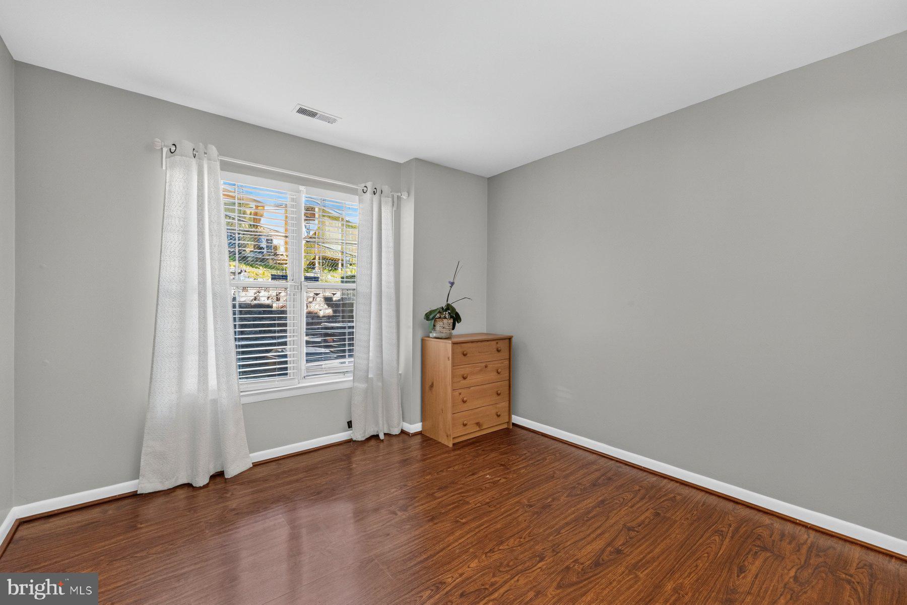 FOREST BROOKE - Residential