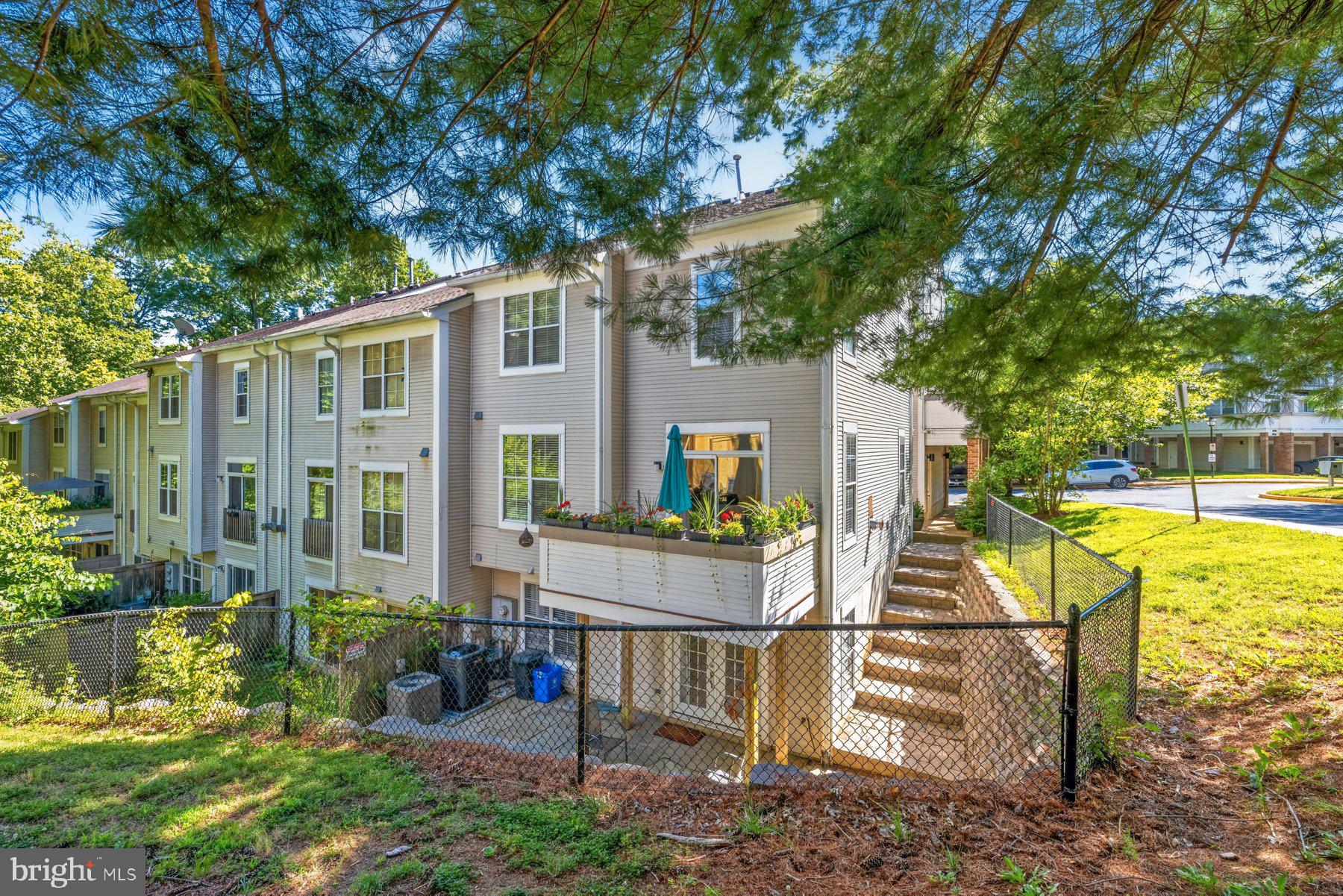 FOREST BROOKE - Residential