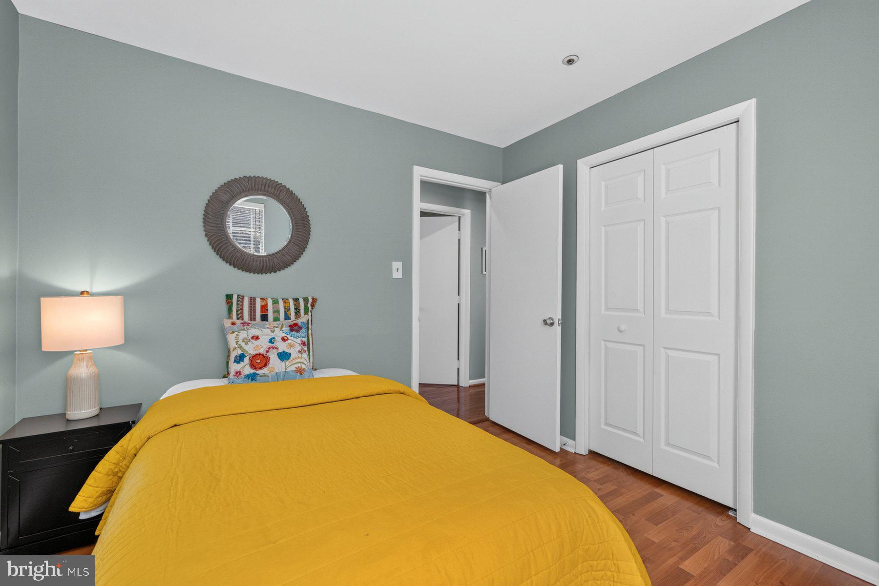 FOREST BROOKE - Residential