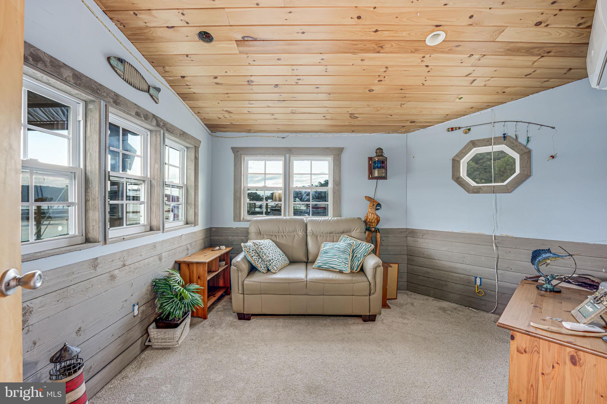 WILLOW LANDING - Residential Lease