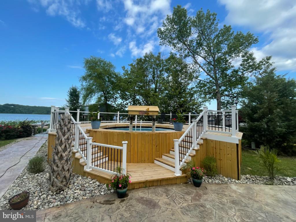 WILLOW LANDING - Residential Lease
