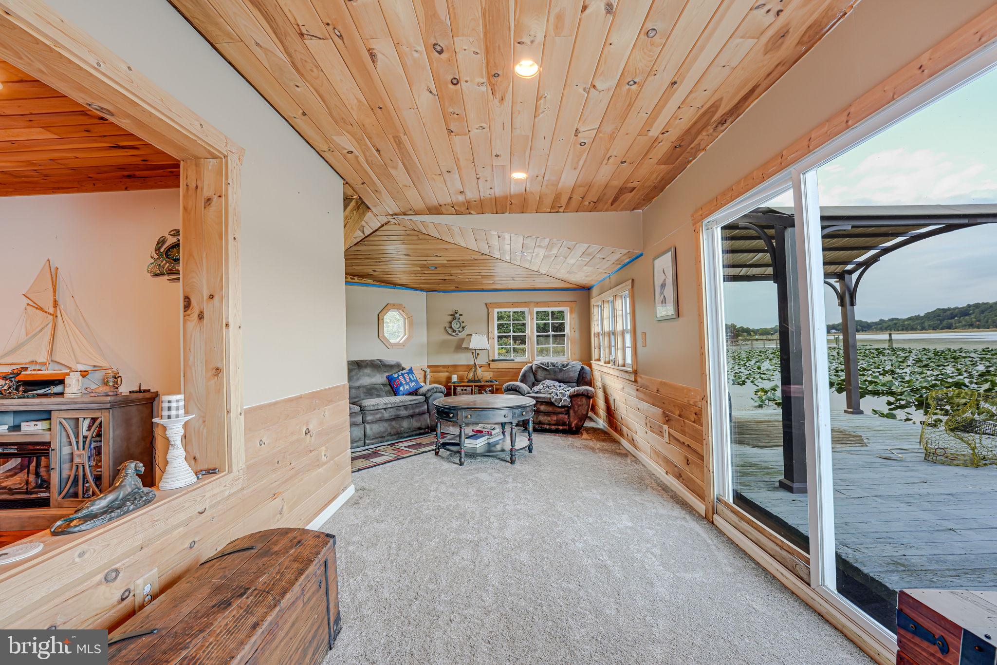 WILLOW LANDING - Residential Lease