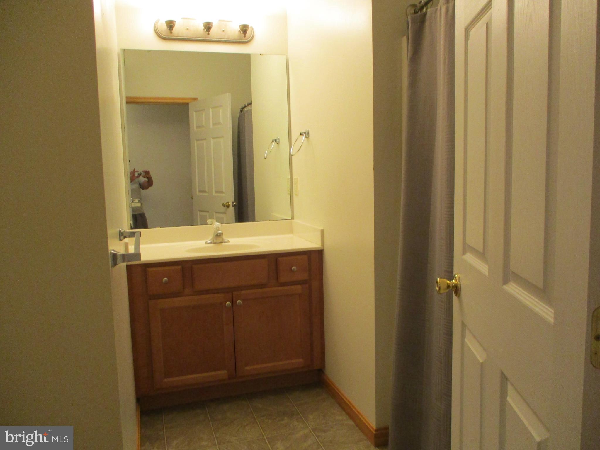CHICKADEE CIRCLE - Residential Lease