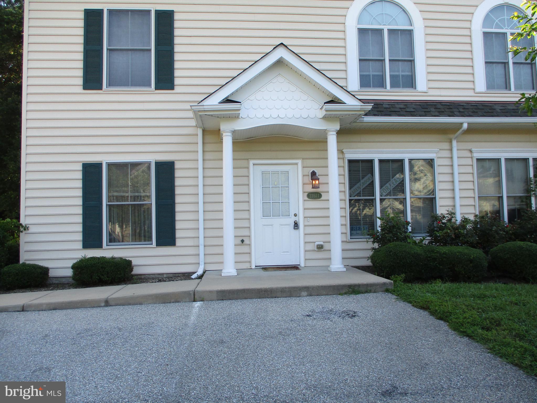 CHICKADEE CIRCLE - Residential Lease