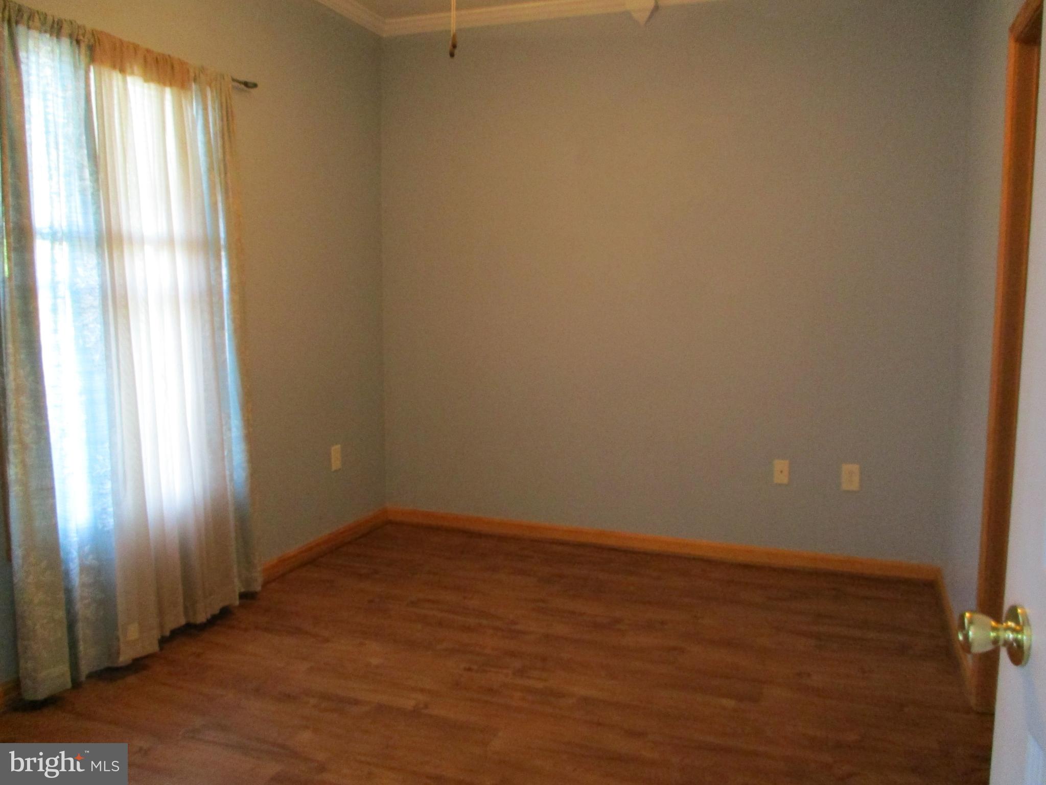 CHICKADEE CIRCLE - Residential Lease
