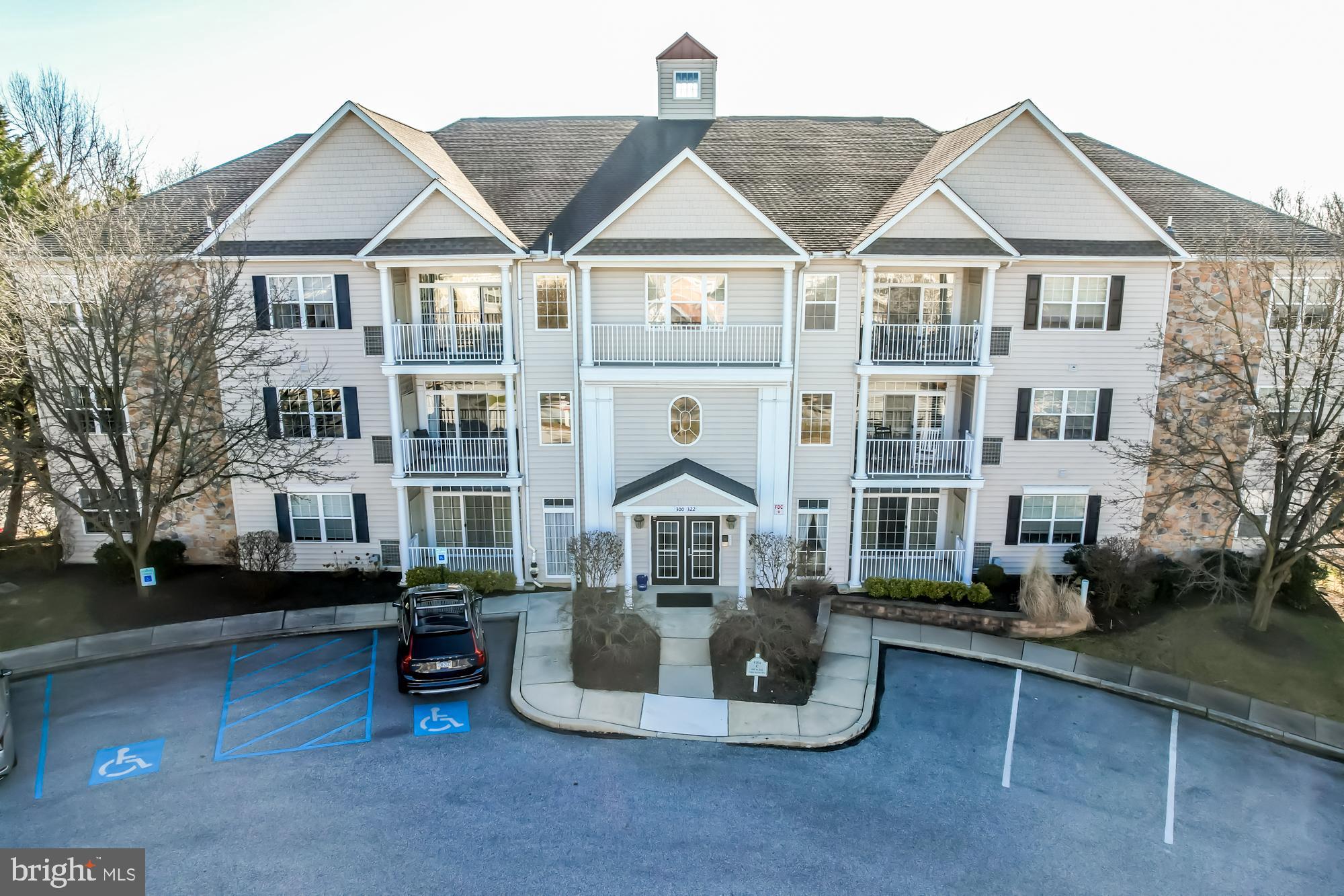 VICTORIA GARDENS - Residential