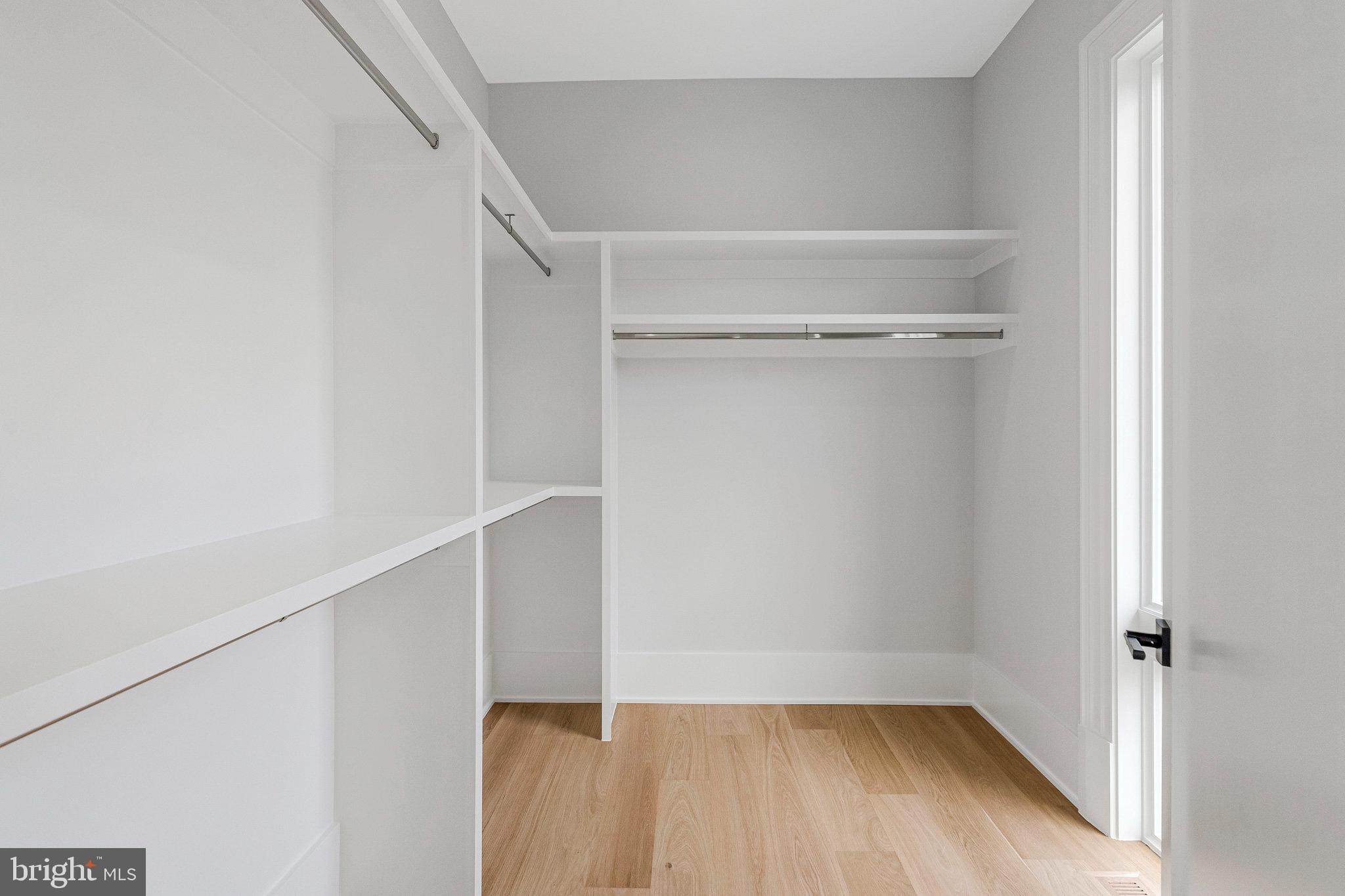 SULLY ESTATES - Residential