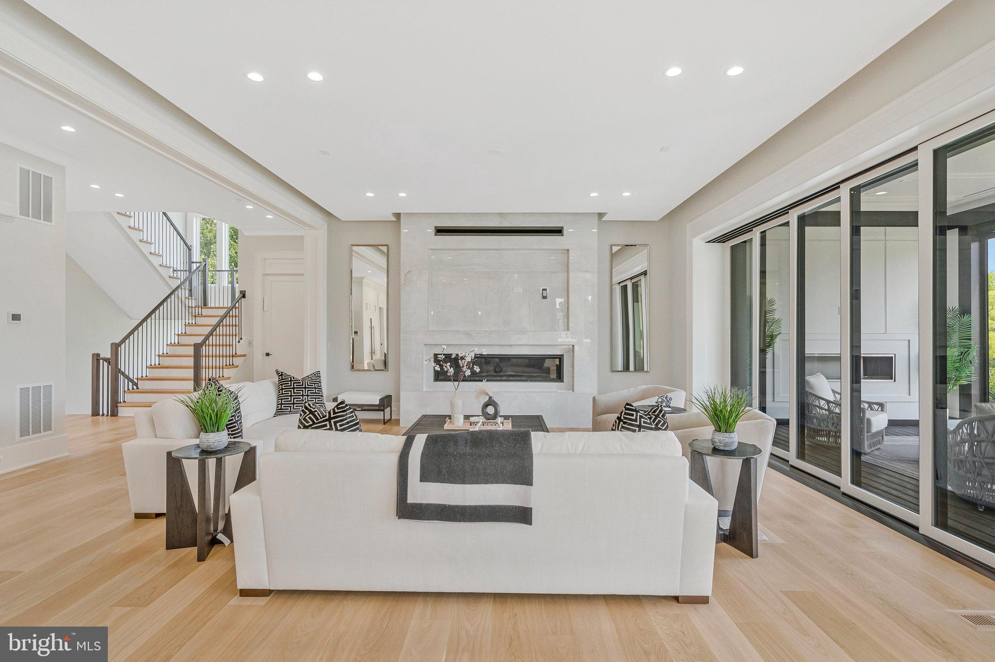 SULLY ESTATES - Residential