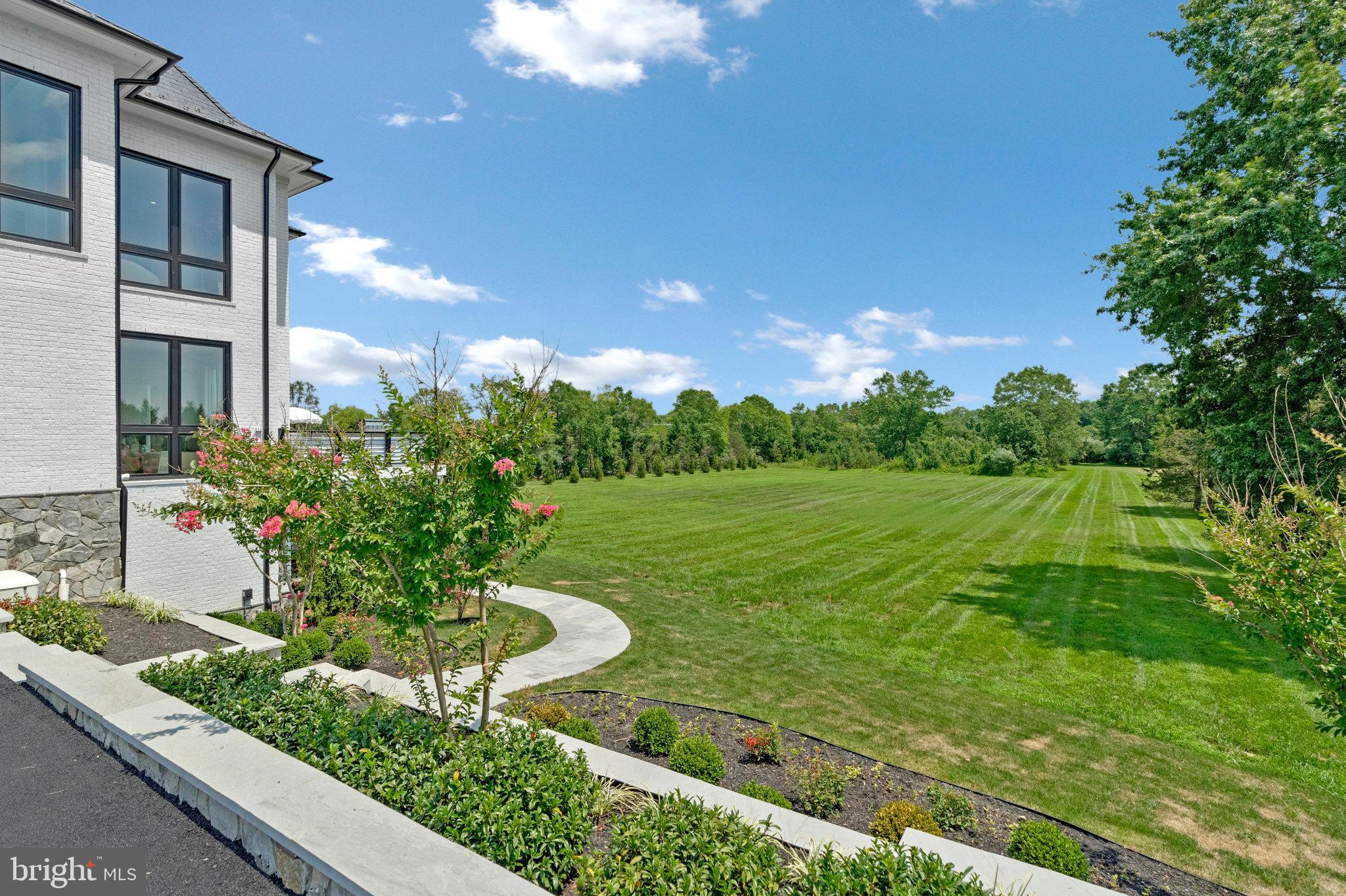 SULLY ESTATES - Residential