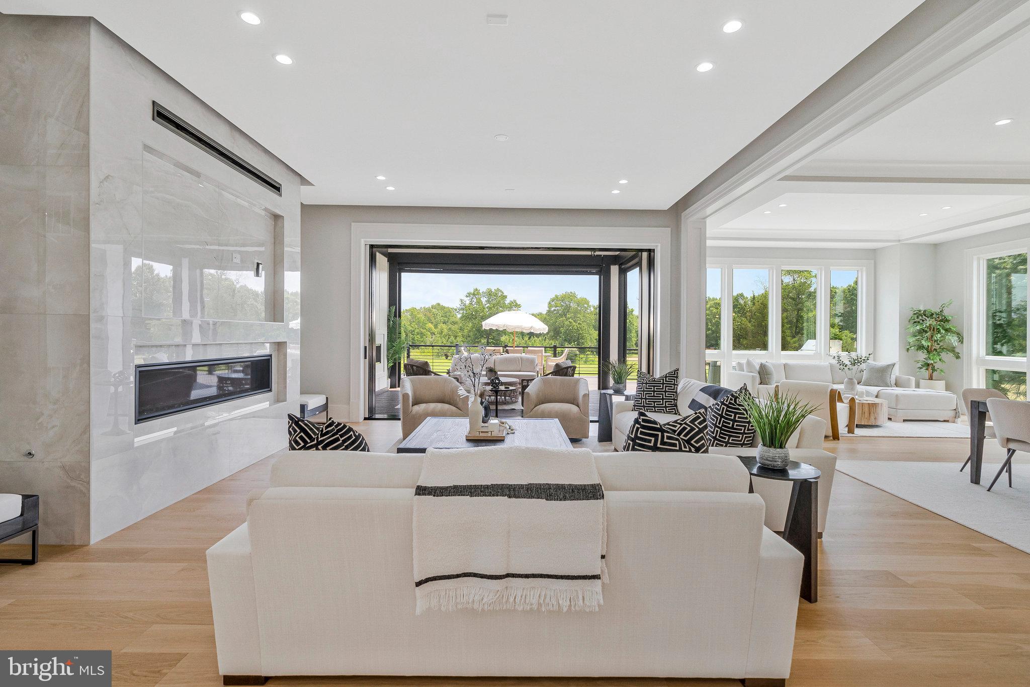 SULLY ESTATES - Residential