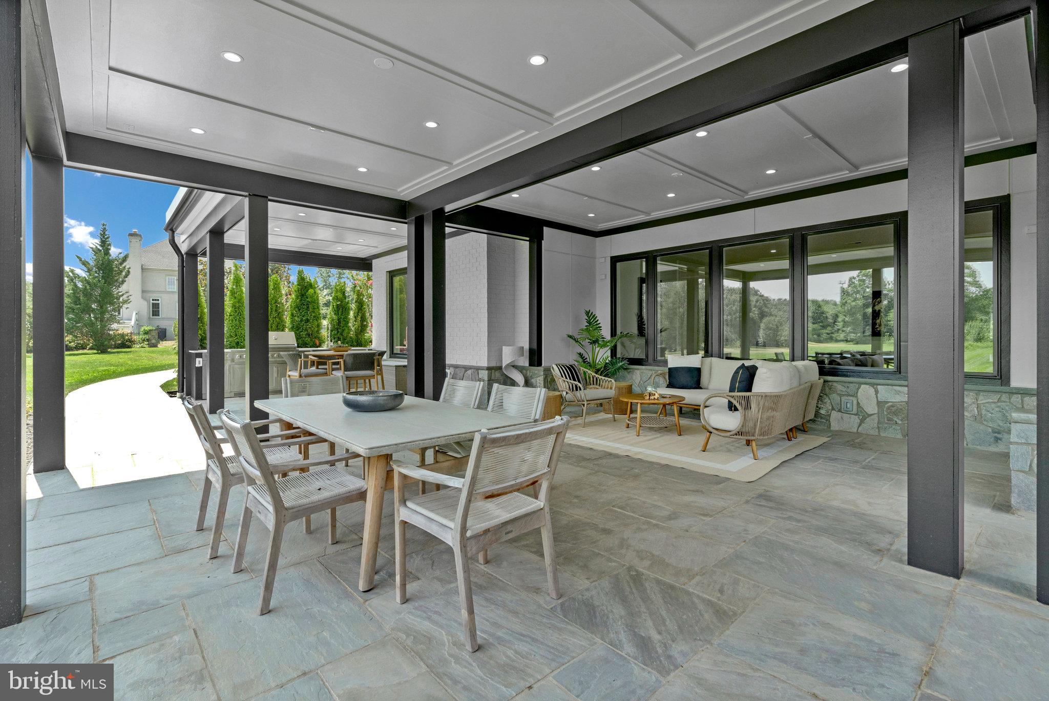 SULLY ESTATES - Residential