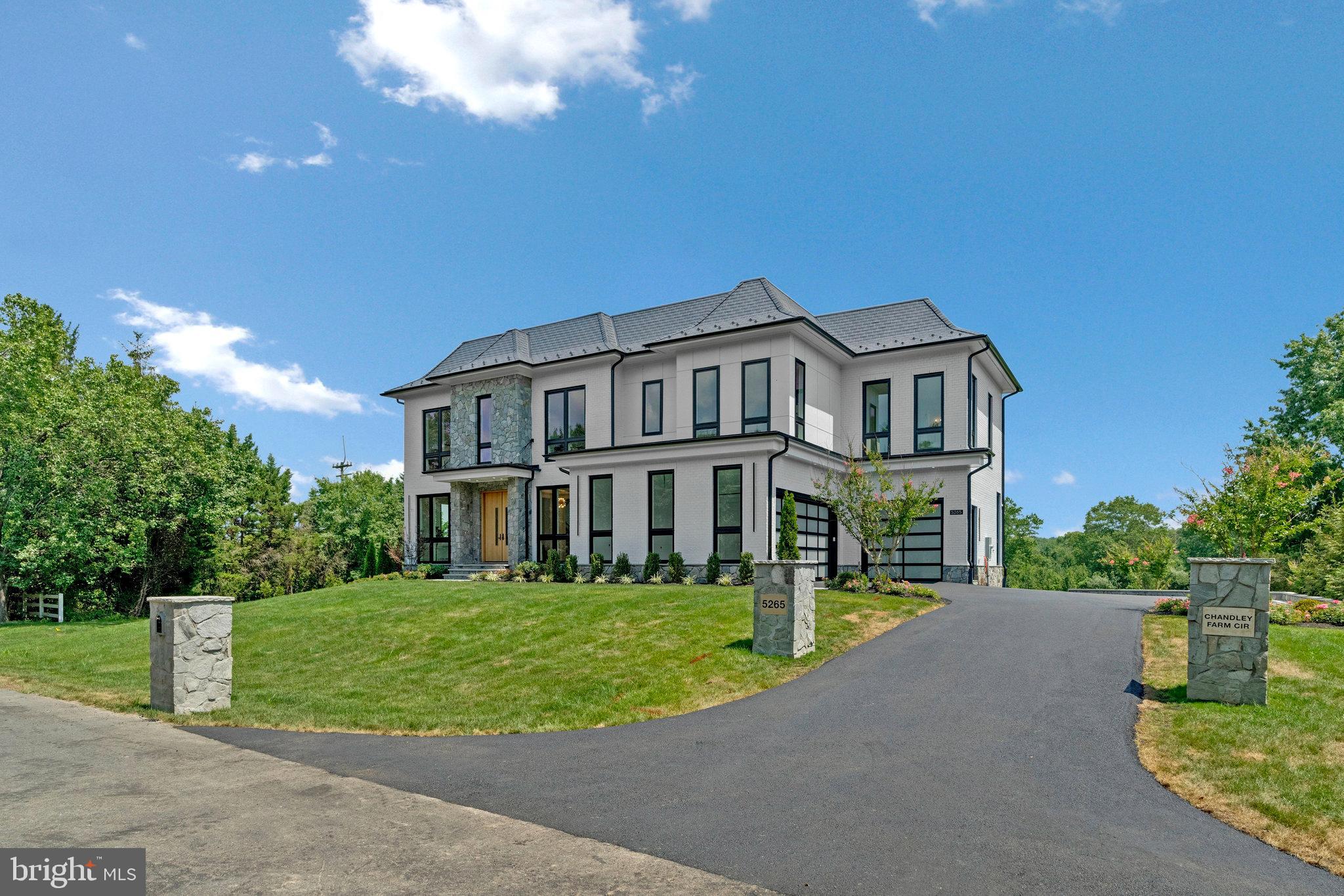 SULLY ESTATES - Residential