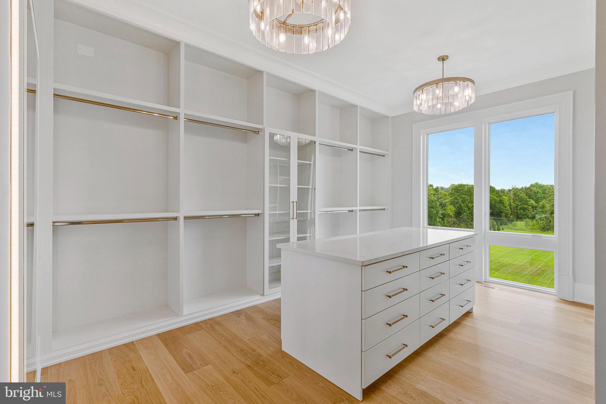 SULLY ESTATES - Residential