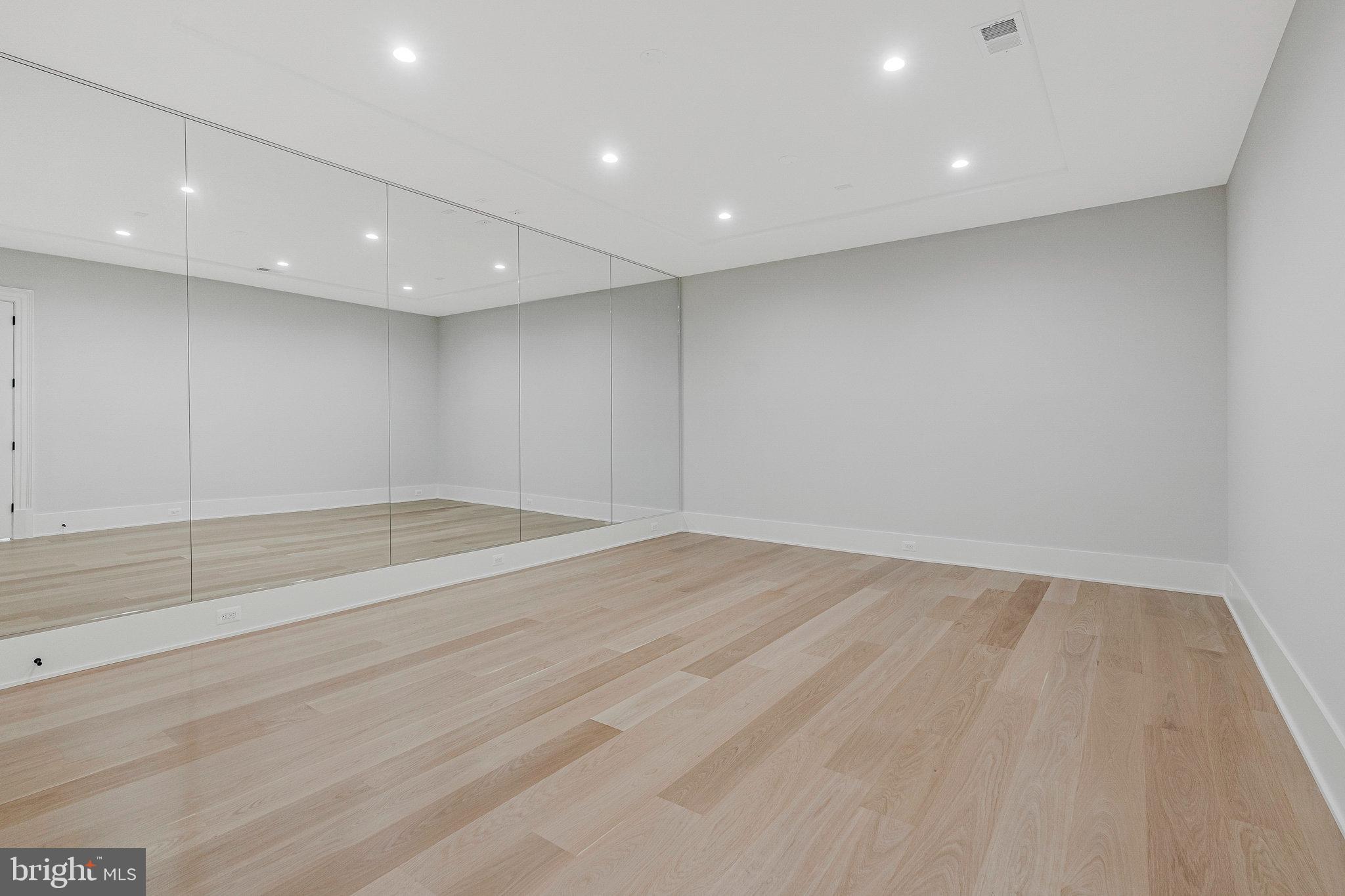 SULLY ESTATES - Residential