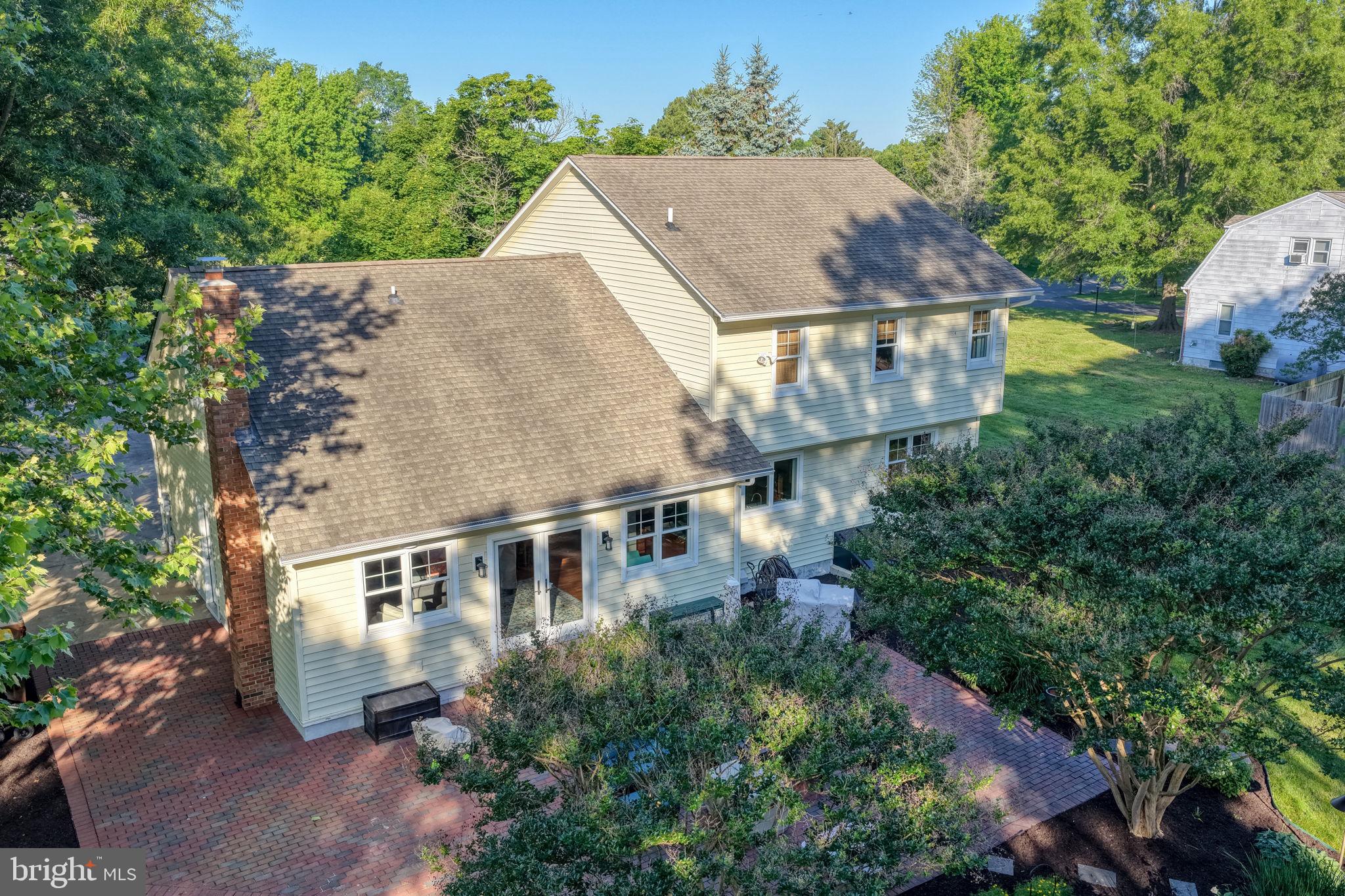 HICKORY DALE ACRES - Residential