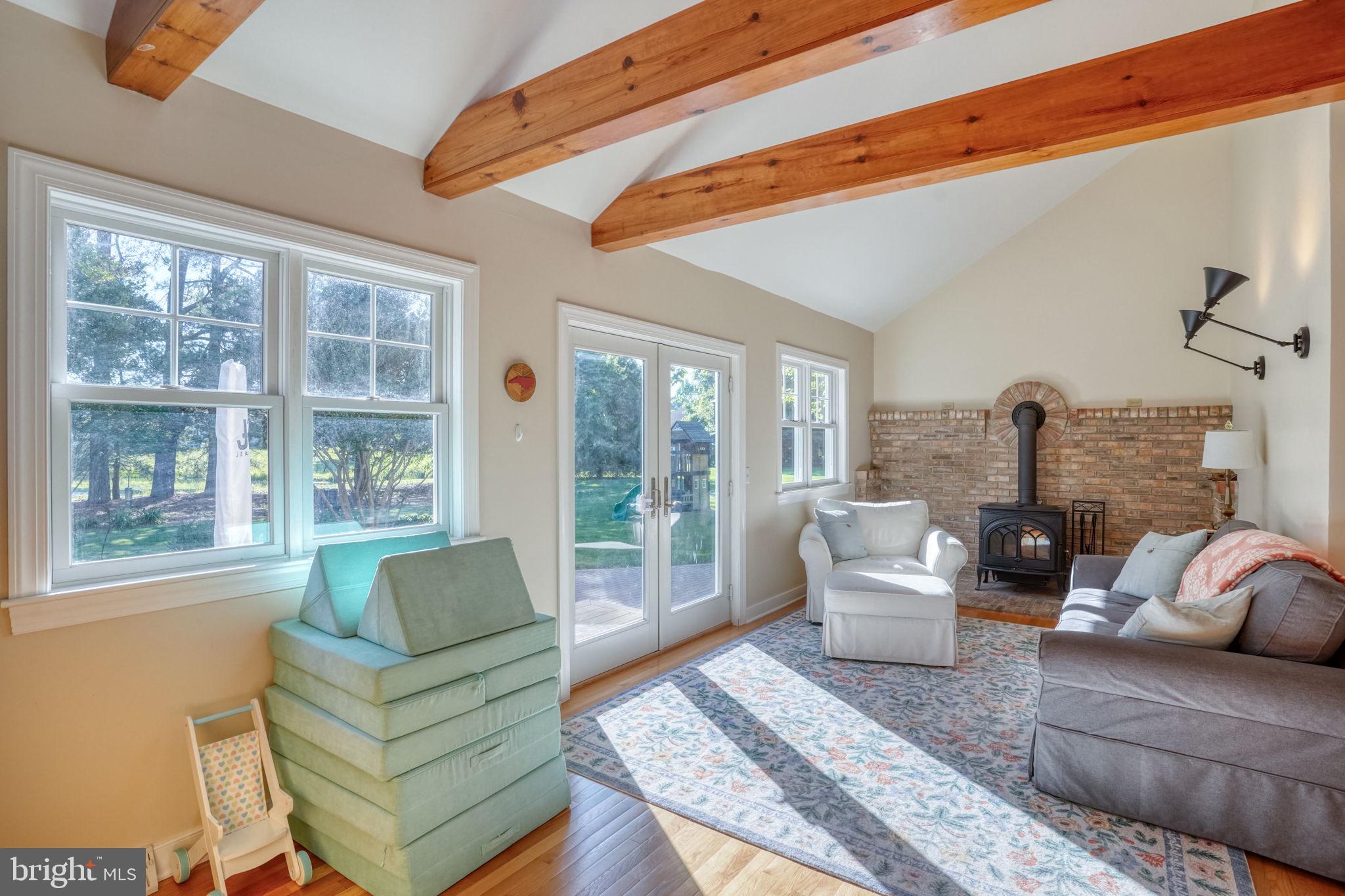 HICKORY DALE ACRES - Residential