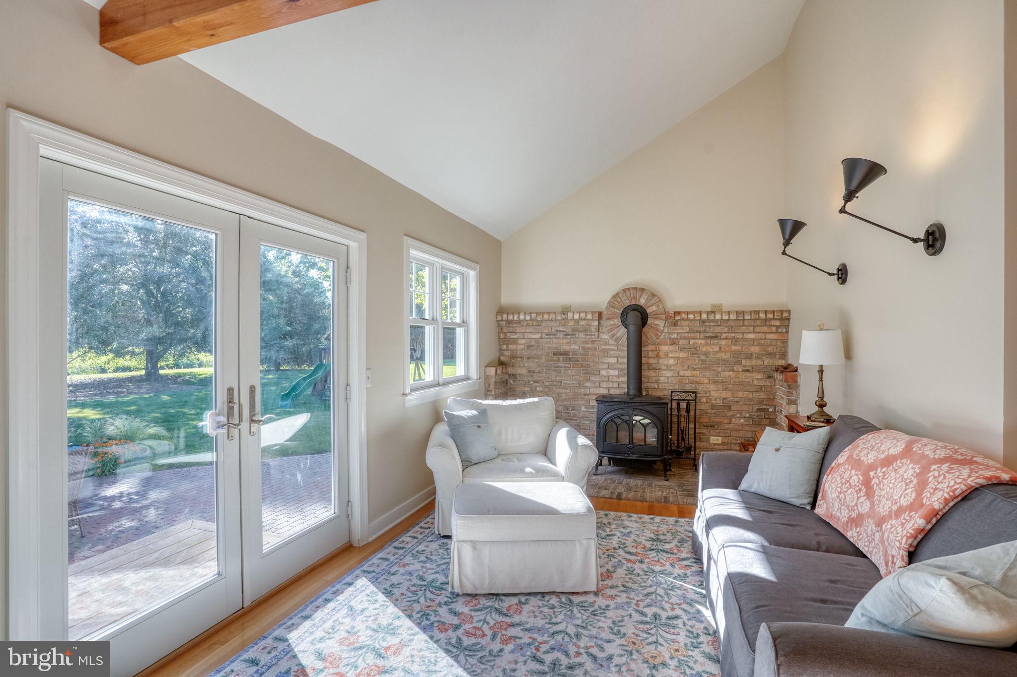 HICKORY DALE ACRES - Residential
