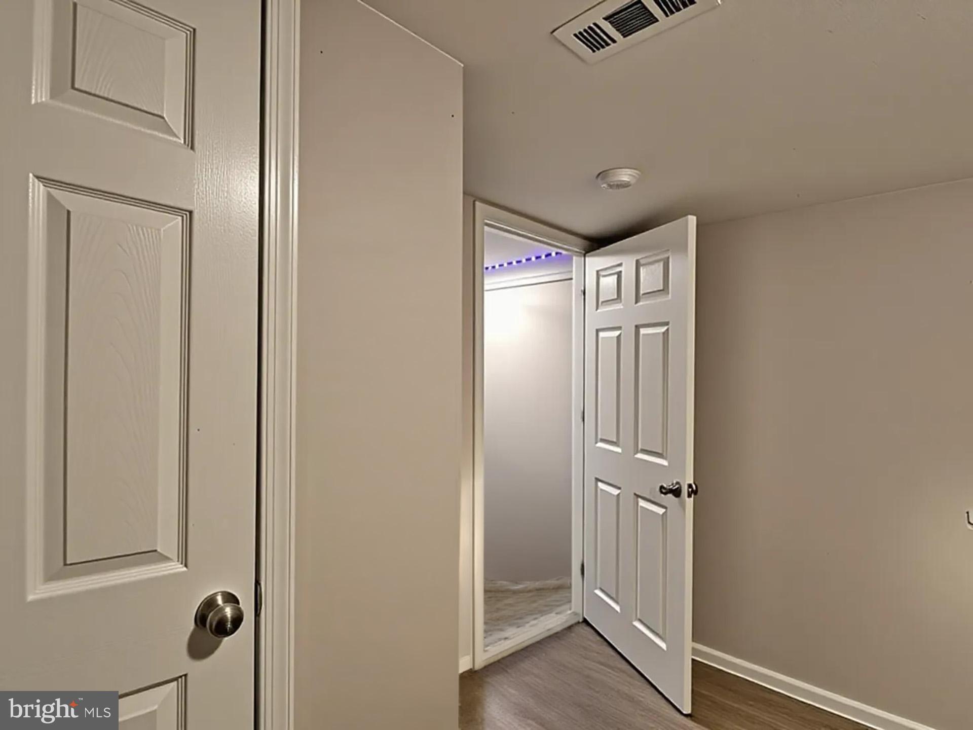 HOLLYWOOD - Residential