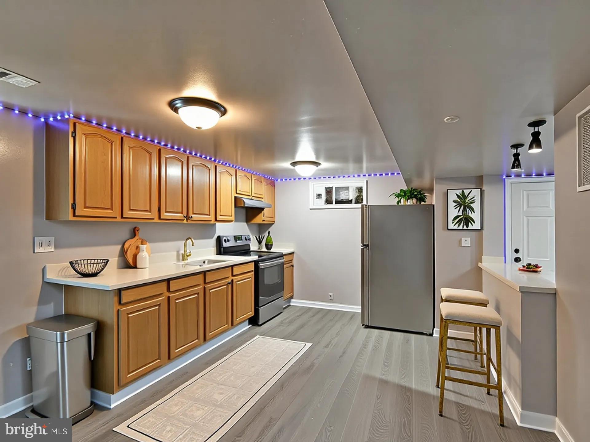 HOLLYWOOD - Residential