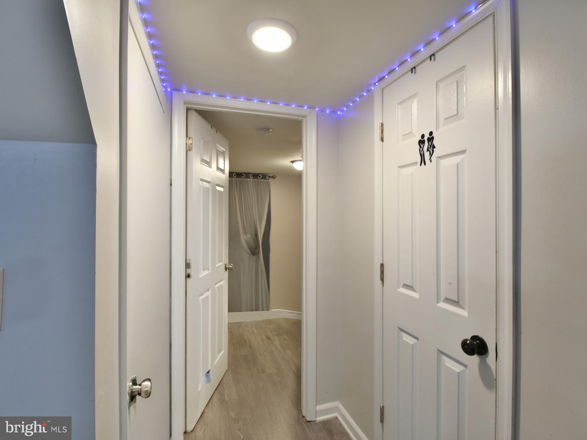 HOLLYWOOD - Residential