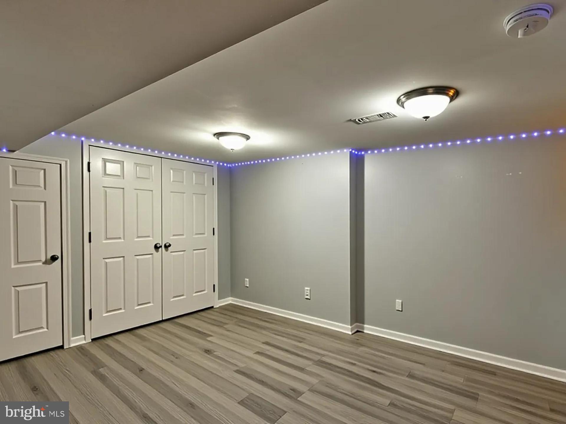 HOLLYWOOD - Residential