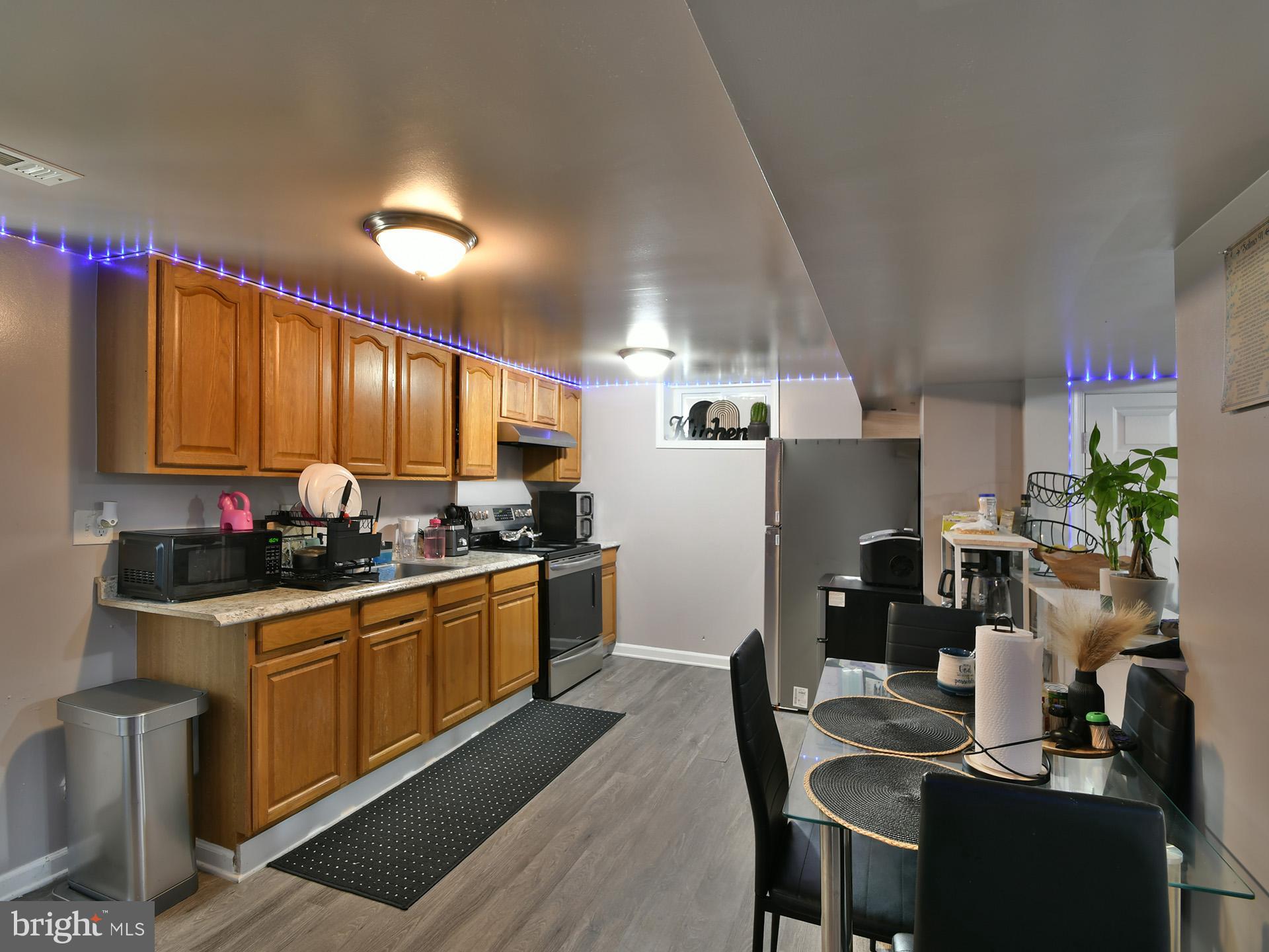 HOLLYWOOD - Residential