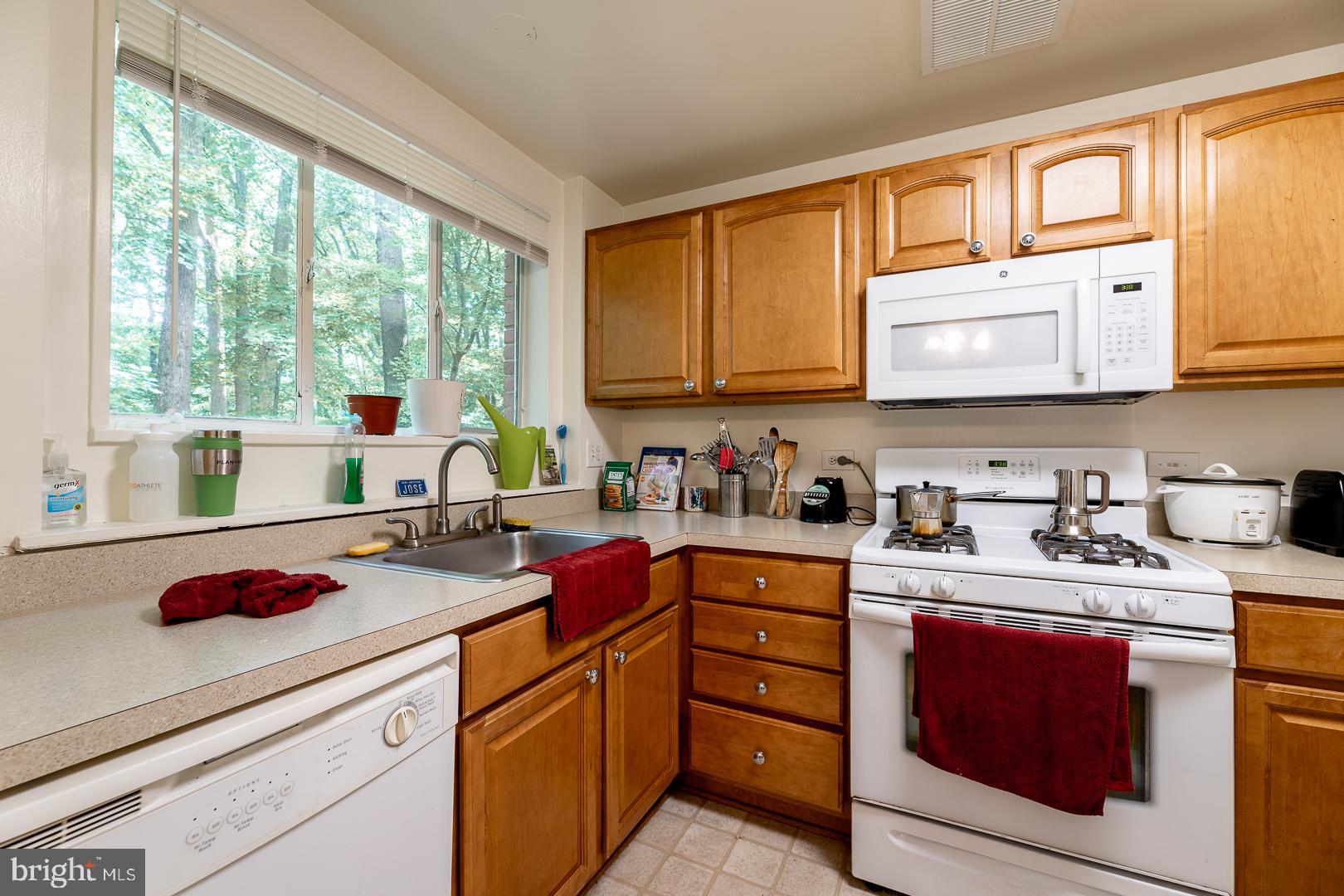 PARKSIDE CONDOMINIUMS - Residential