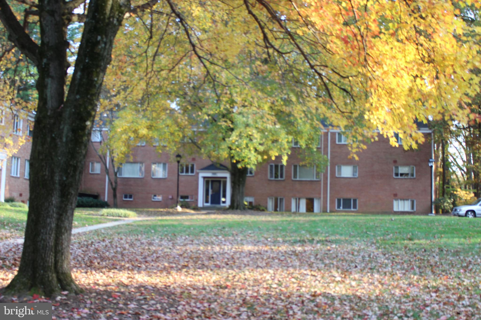 PARKSIDE CONDOMINIUMS - Residential