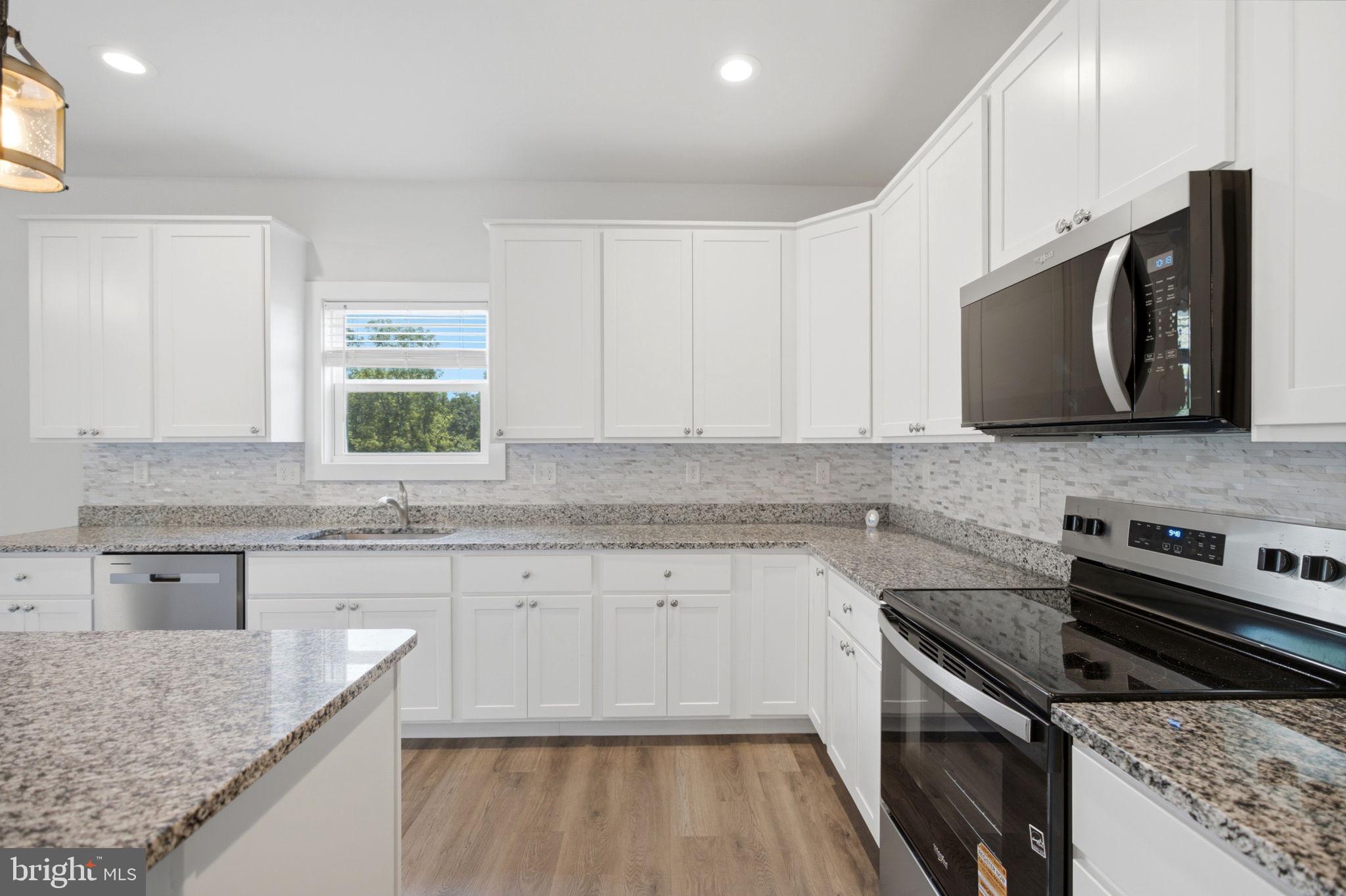 RIDGECREST ESTATES - Residential