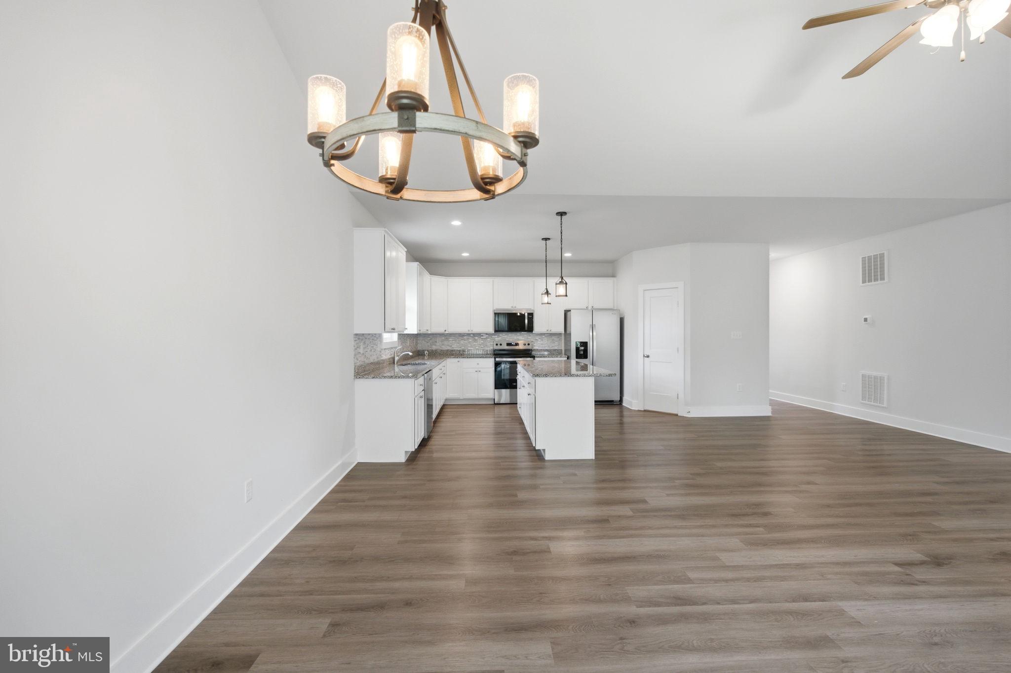 RIDGECREST ESTATES - Residential