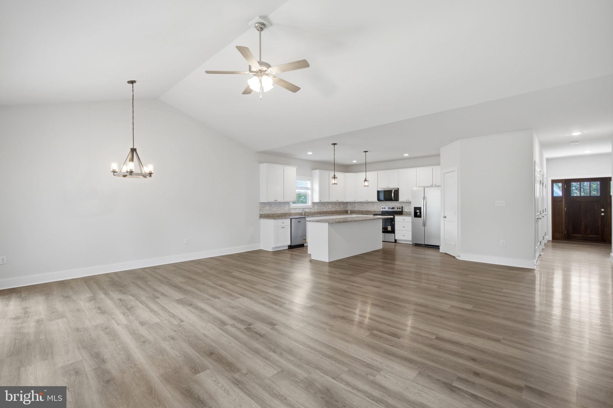 RIDGECREST ESTATES - Residential