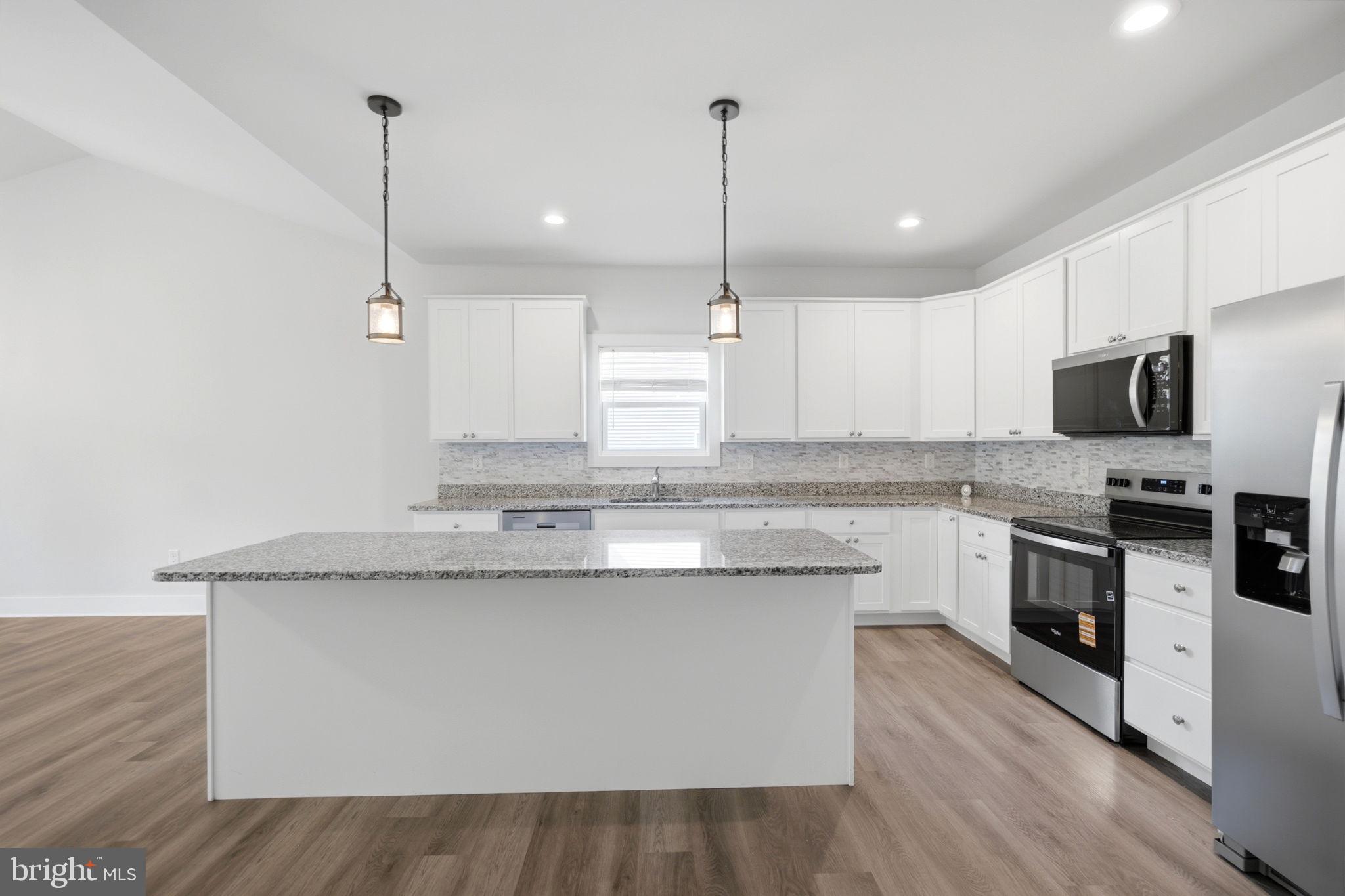RIDGECREST ESTATES - Residential