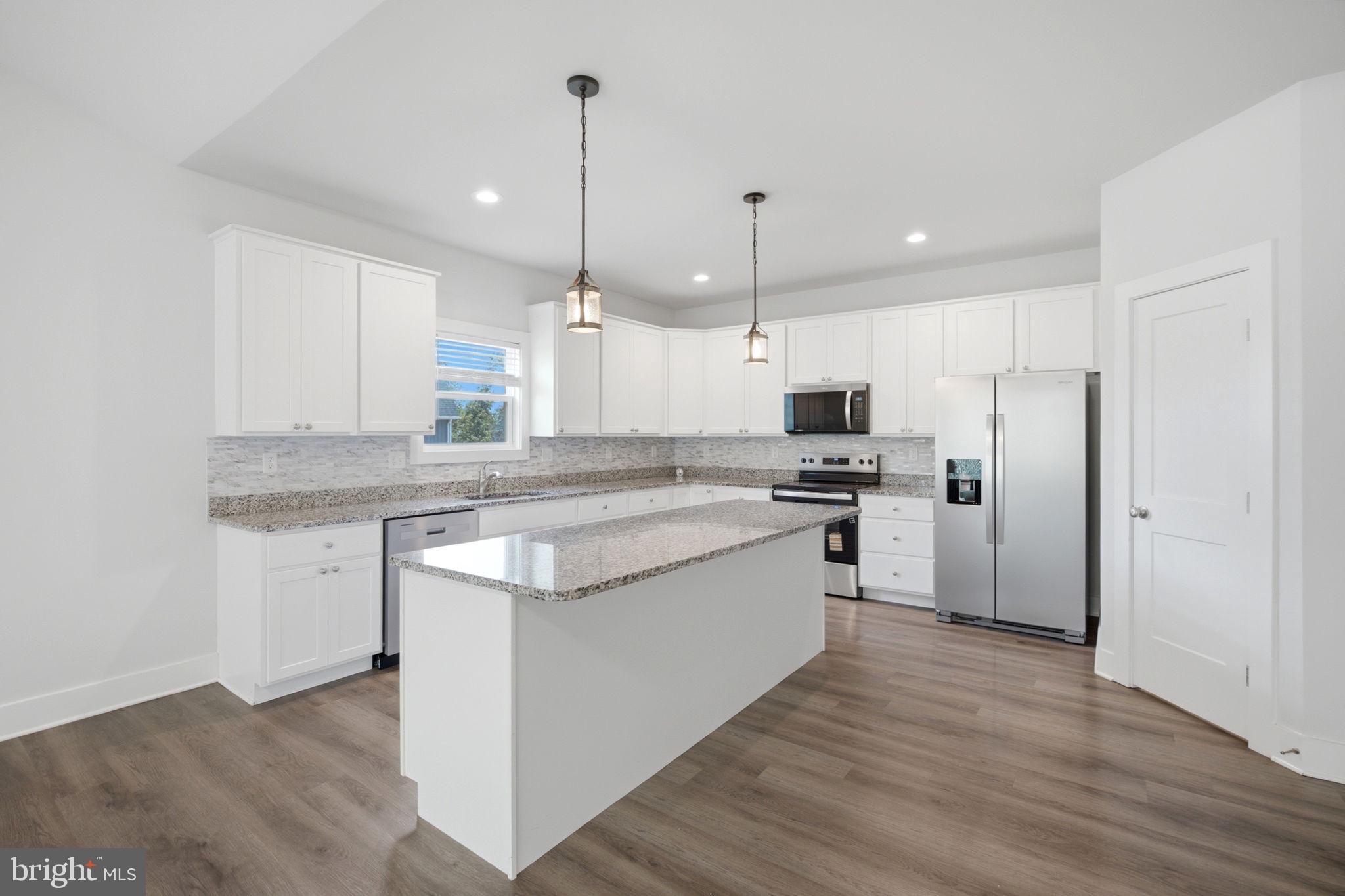 RIDGECREST ESTATES - Residential