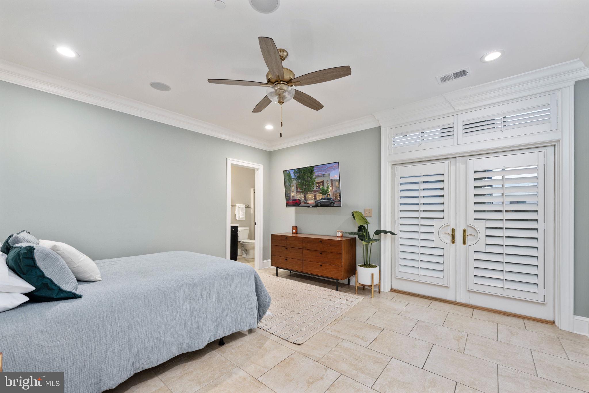 DOWNTOWN FREDERICKSBURG - Residential
