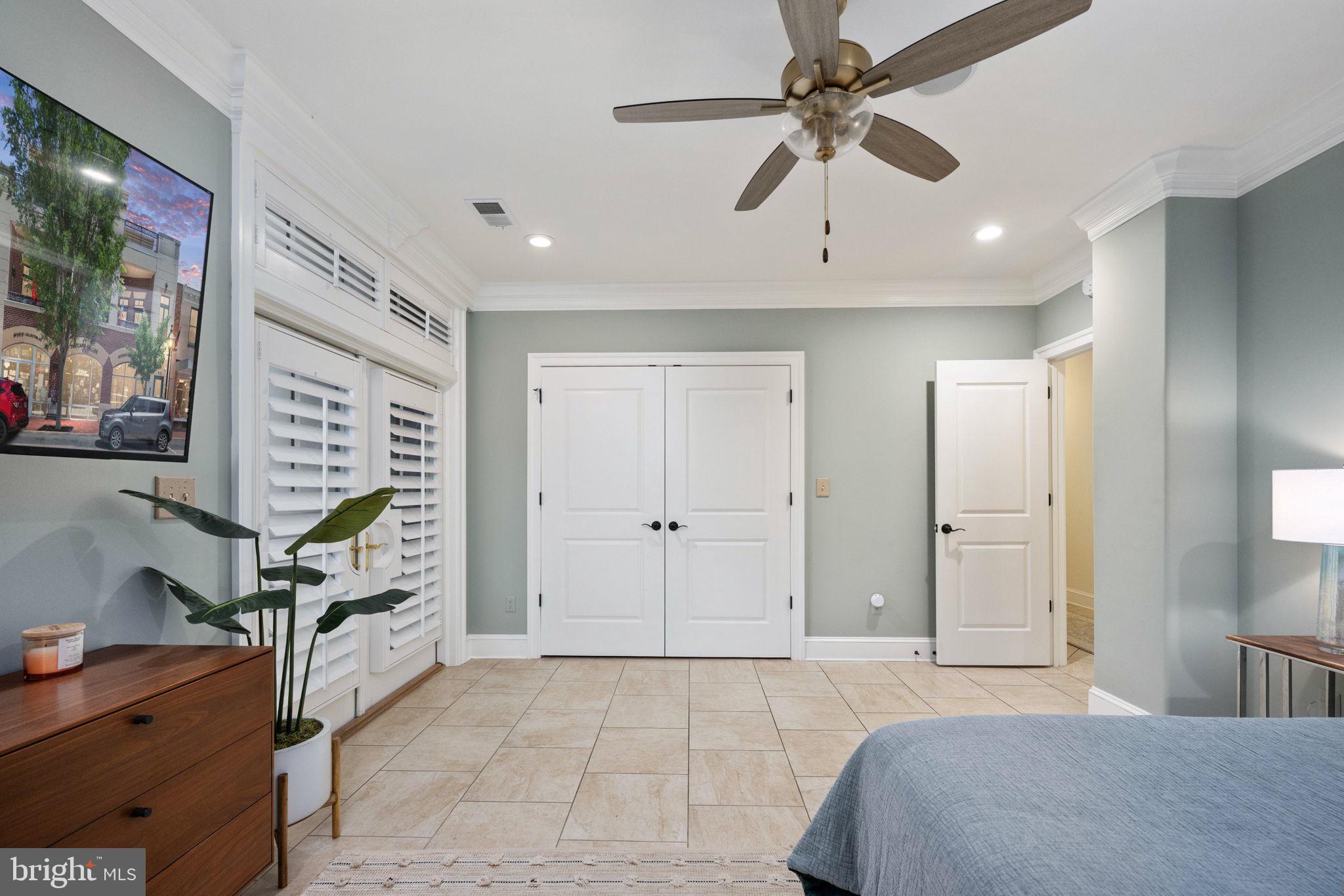 DOWNTOWN FREDERICKSBURG - Residential