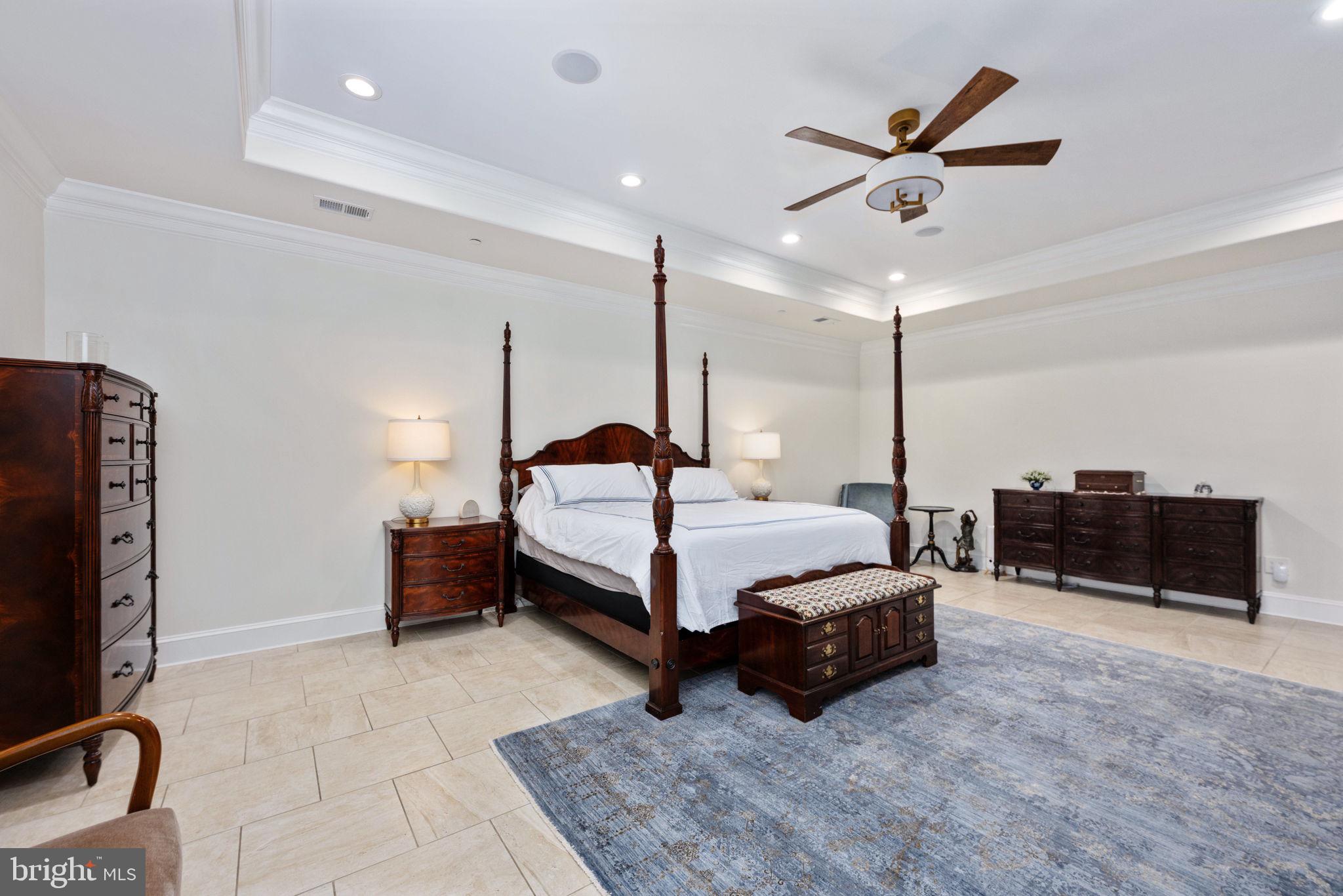 DOWNTOWN FREDERICKSBURG - Residential