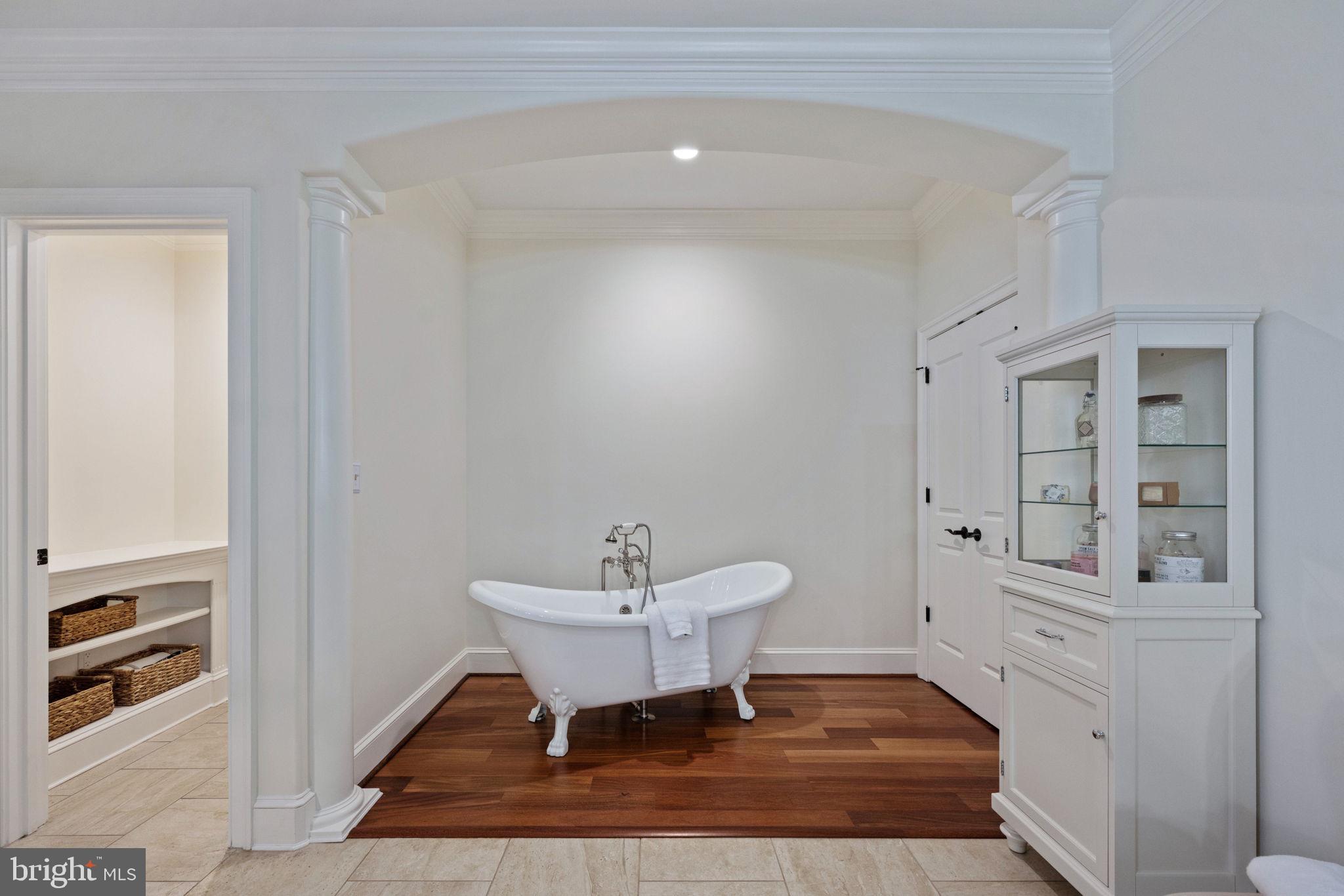 DOWNTOWN FREDERICKSBURG - Residential