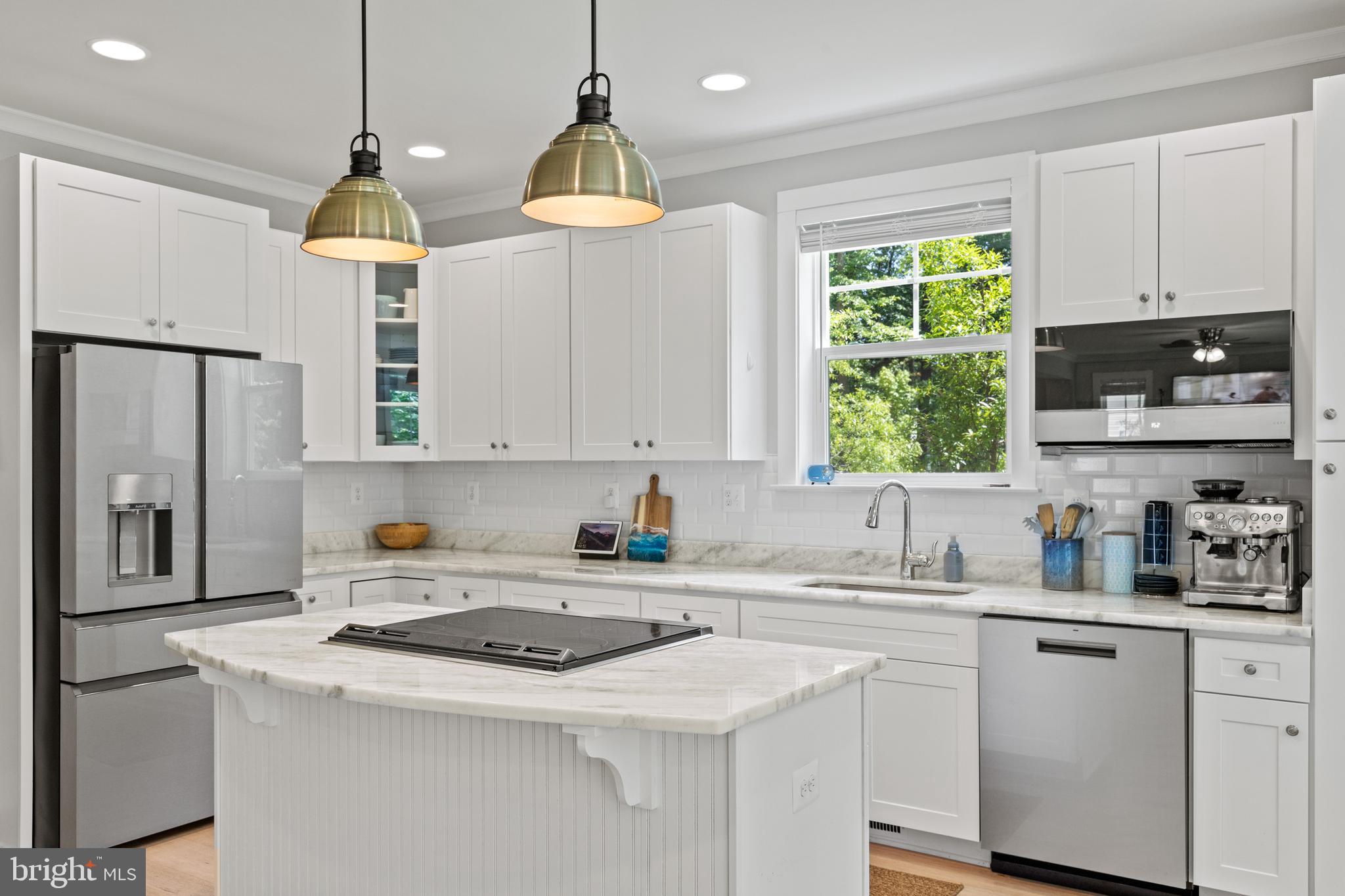 NEW DEALE BEACH - Residential