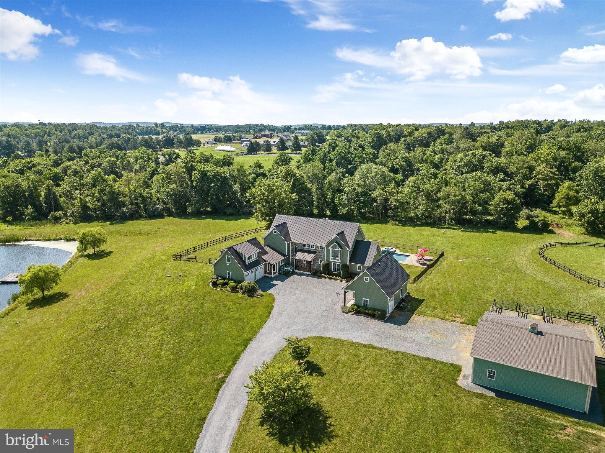 WATERFIELD HAMLET - Residential