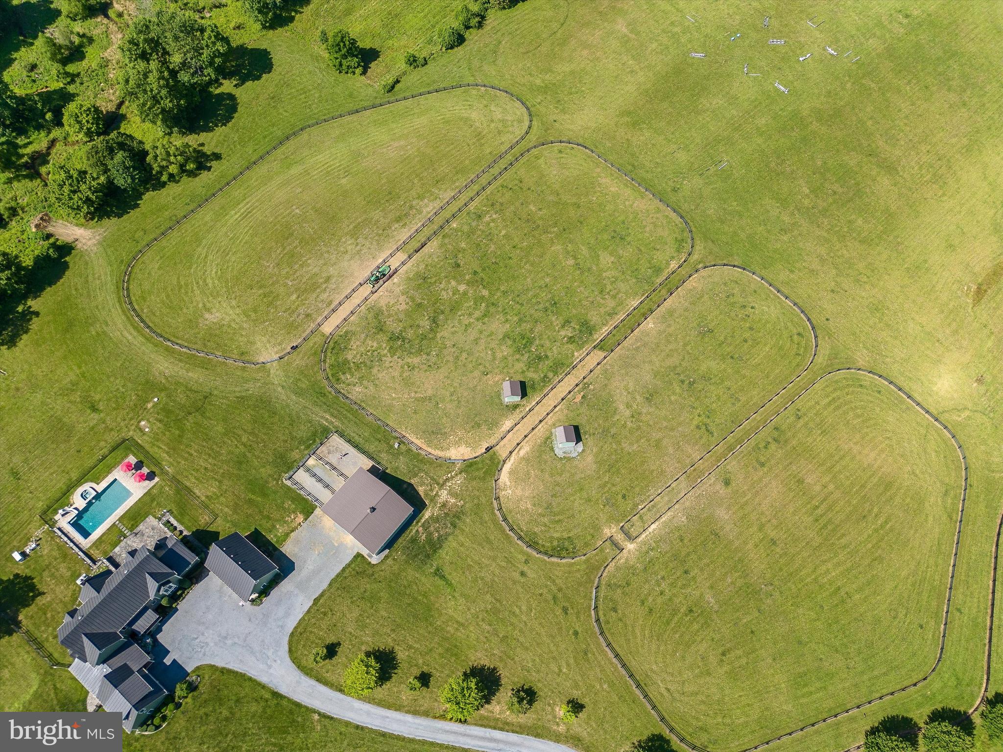 WATERFIELD HAMLET - Residential