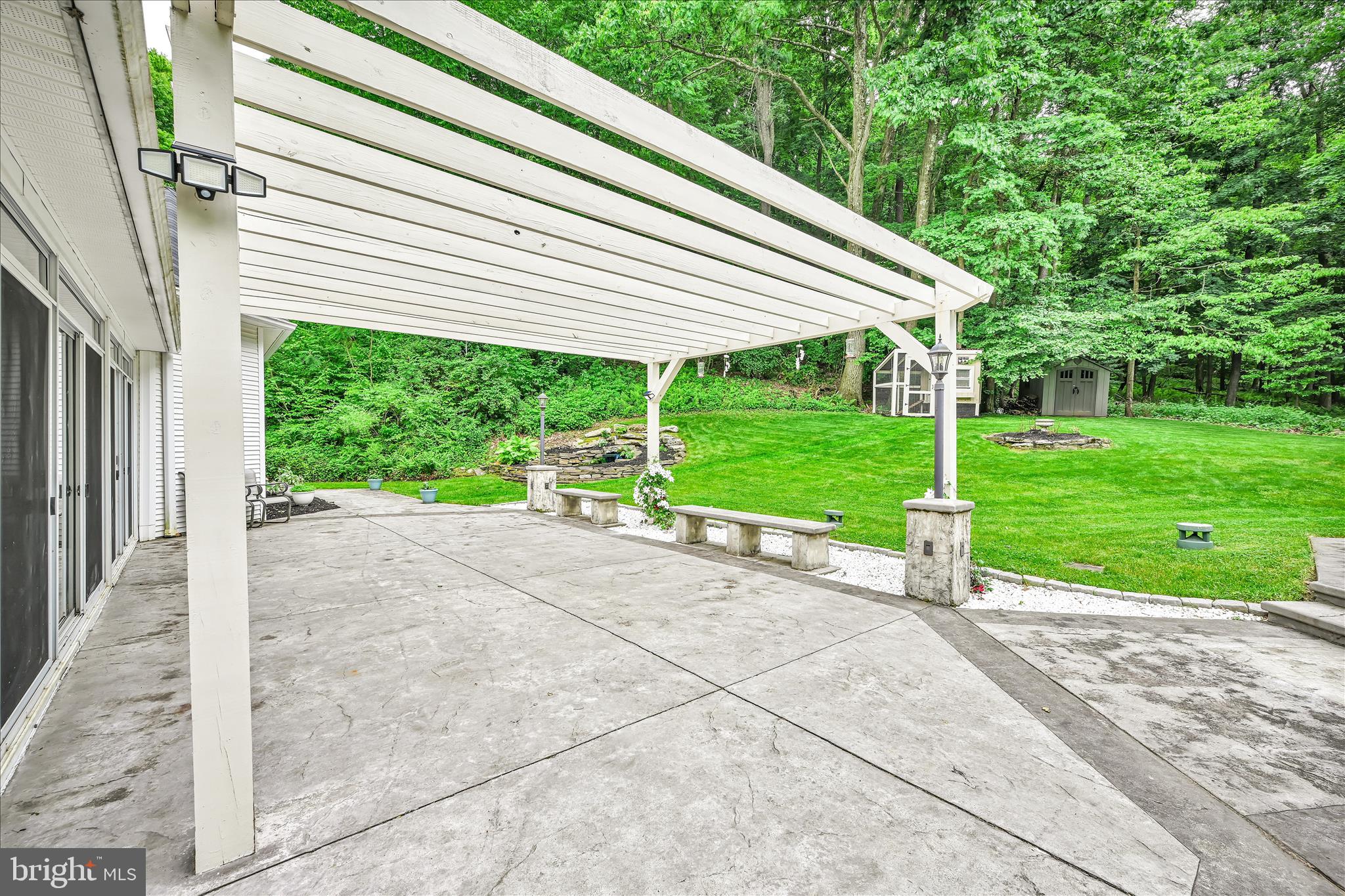 YORKVILLE - Residential