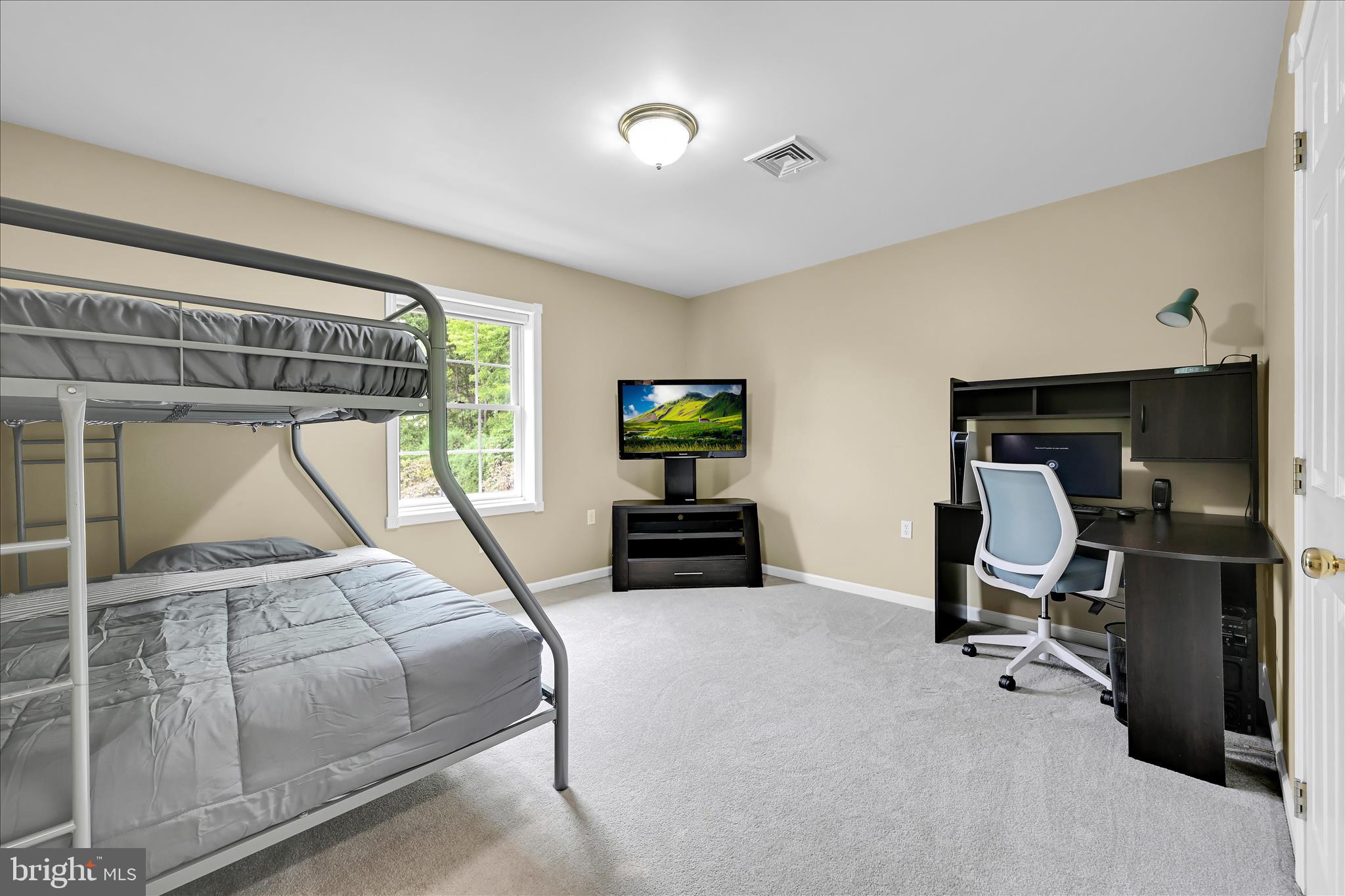 YORKVILLE - Residential