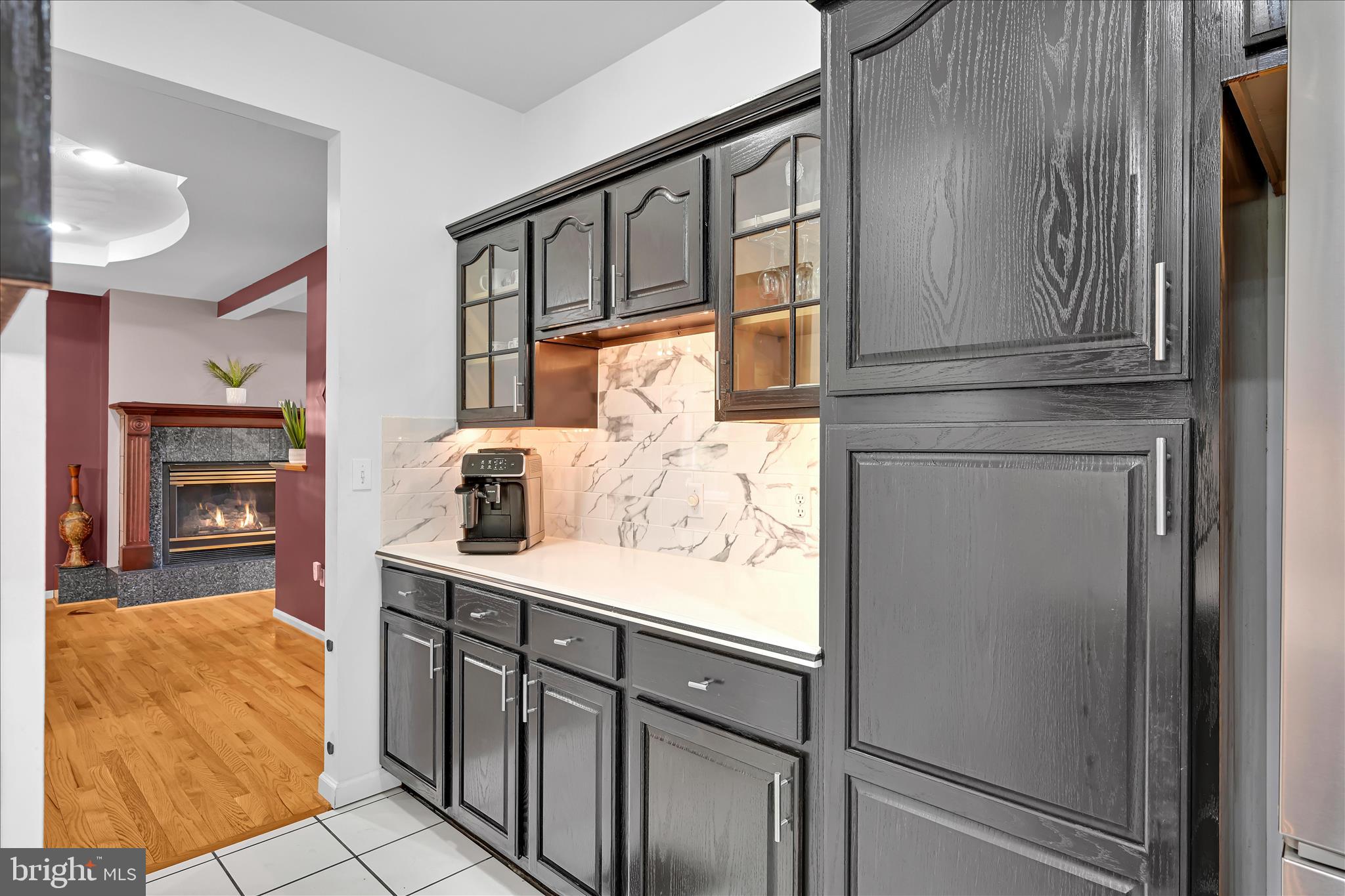 YORKVILLE - Residential
