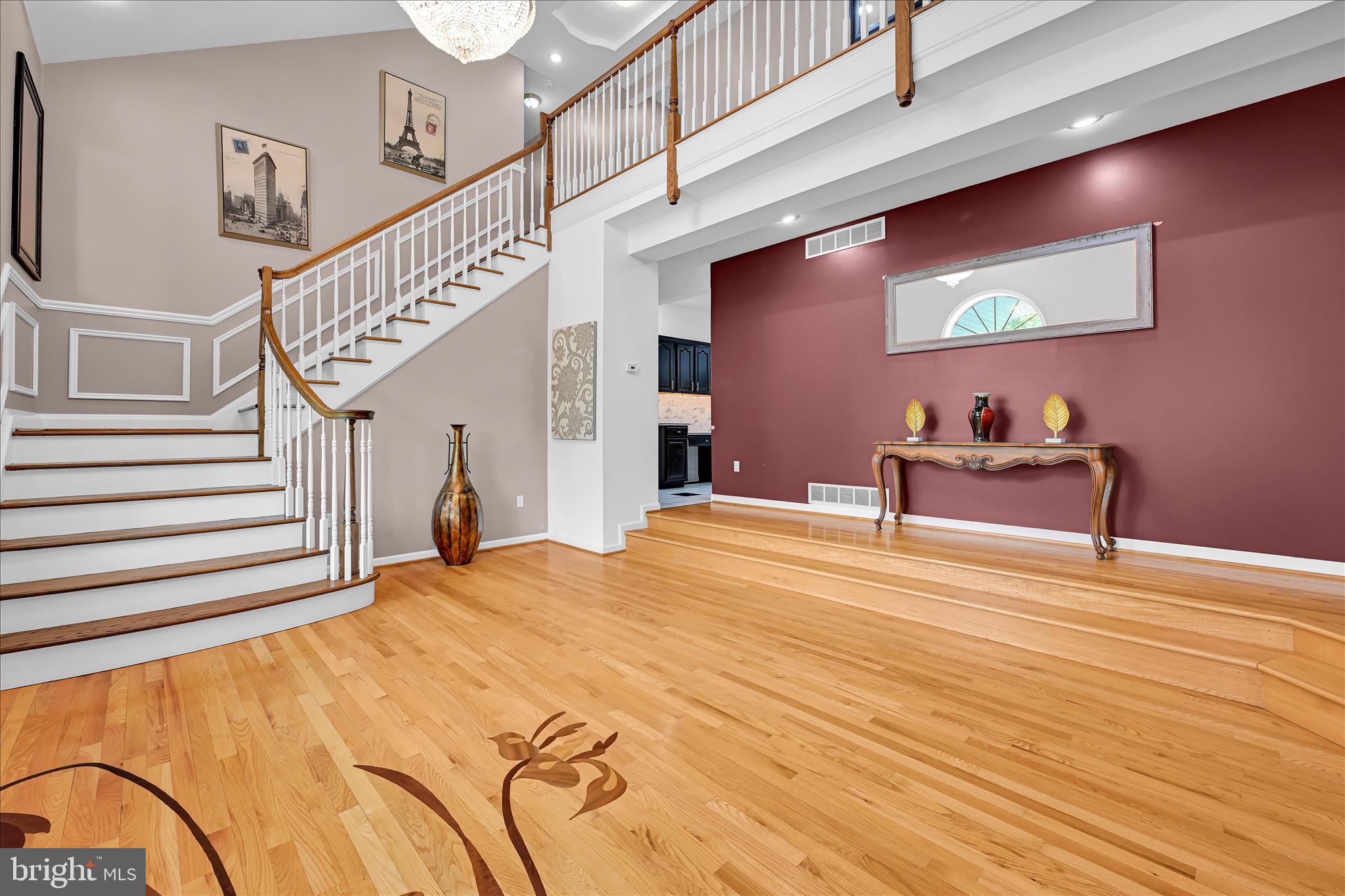 YORKVILLE - Residential
