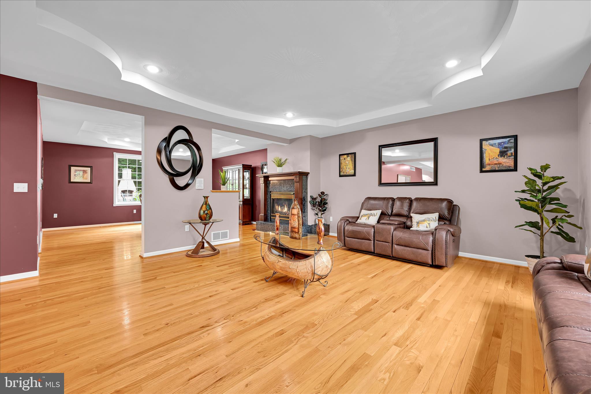 YORKVILLE - Residential