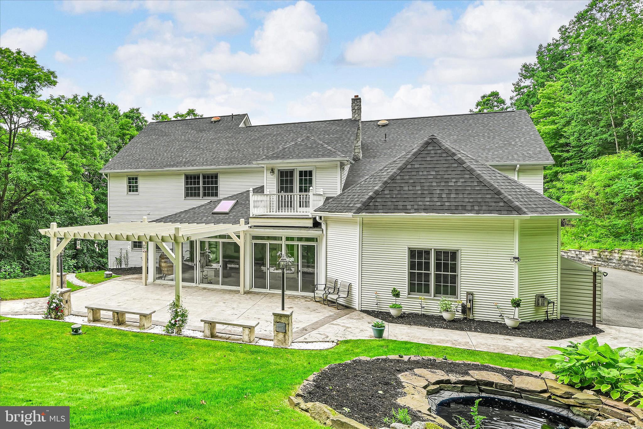YORKVILLE - Residential