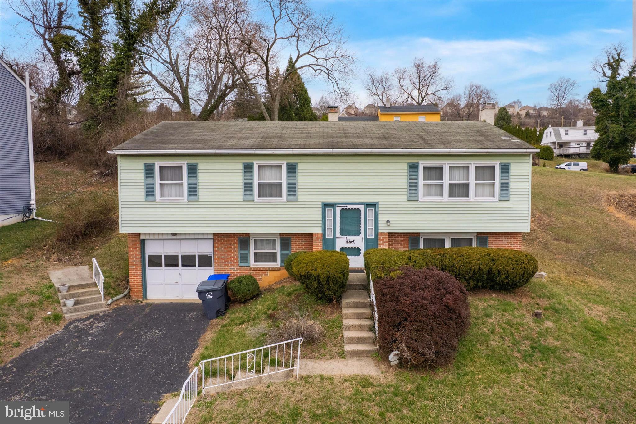 CONSHOHOCKEN - Residential