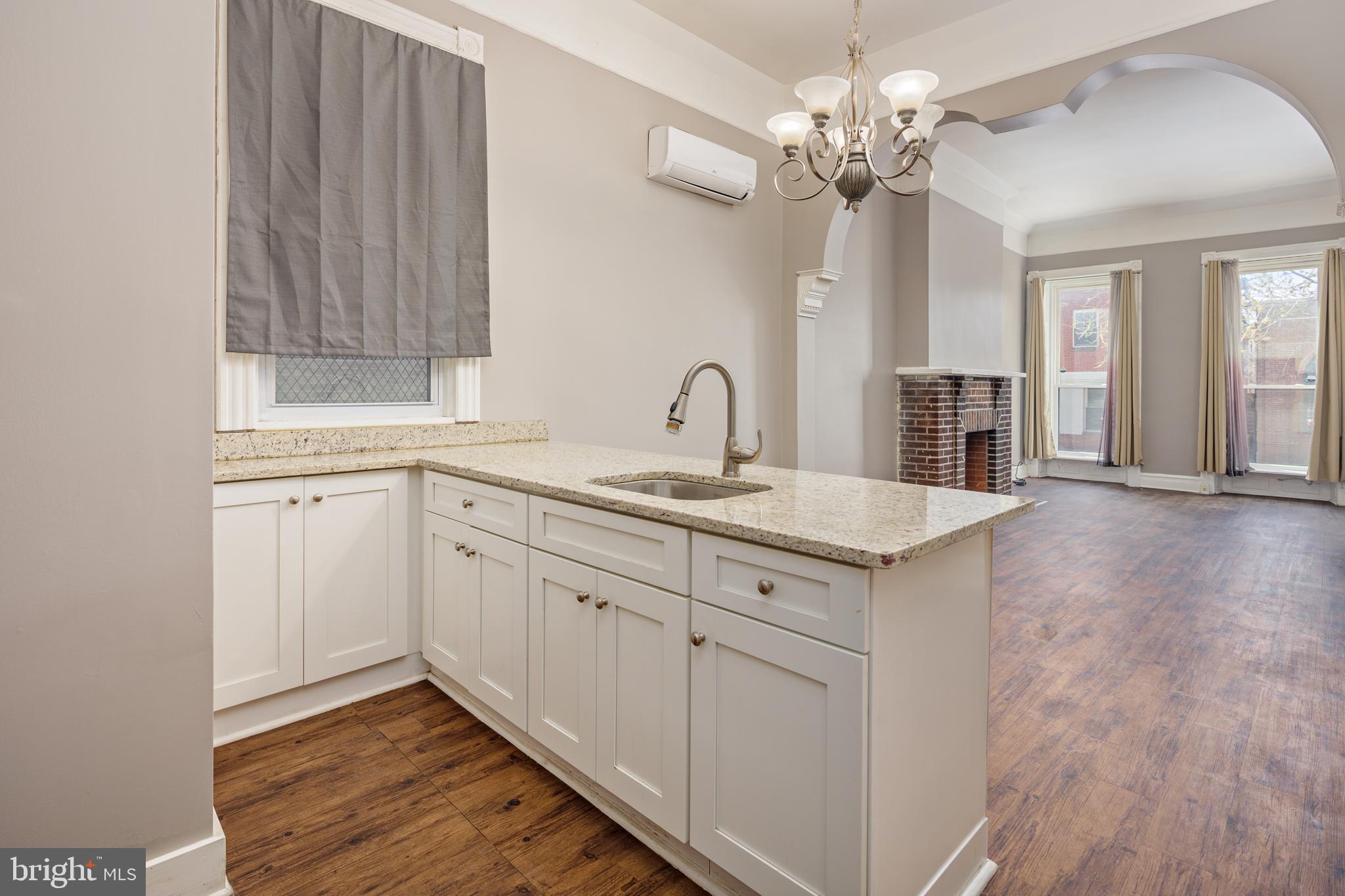 MOUNT VERNON PLACE HISTORIC DISTRICT - Residential Lease