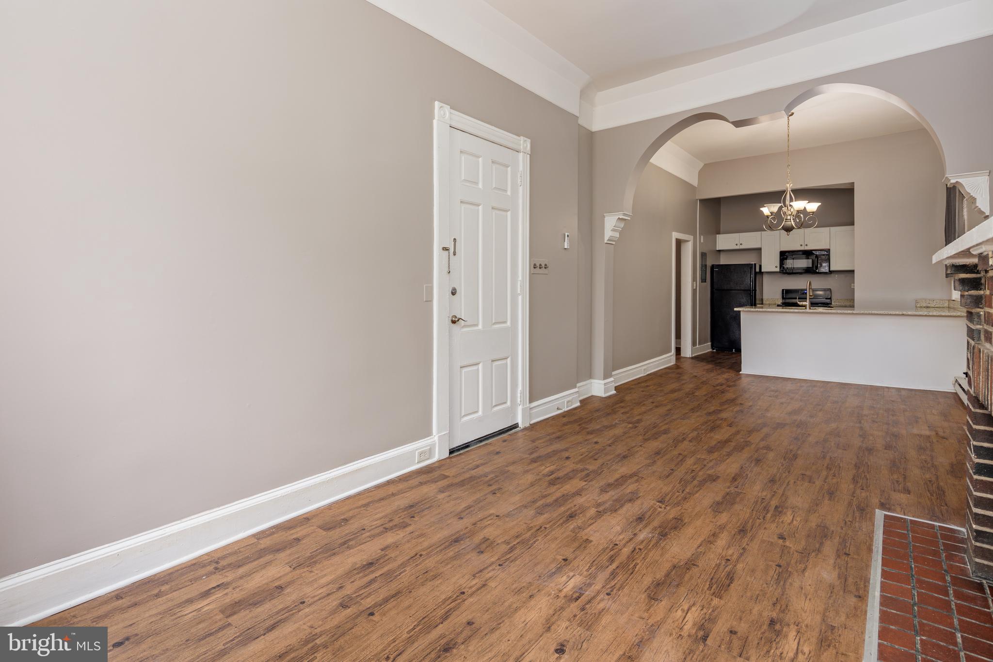 MOUNT VERNON PLACE HISTORIC DISTRICT - Residential Lease